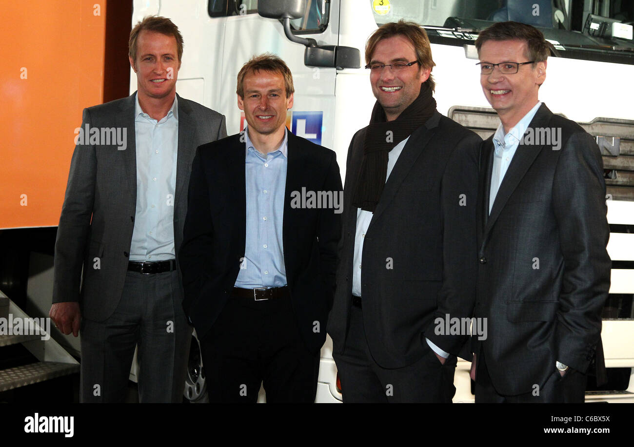 Florian Koenig, Juergen Klinsmann, Juergen Klopp, Guenther Jauch a RTL TV conferenza stampa e photocall a promuovere la Foto Stock