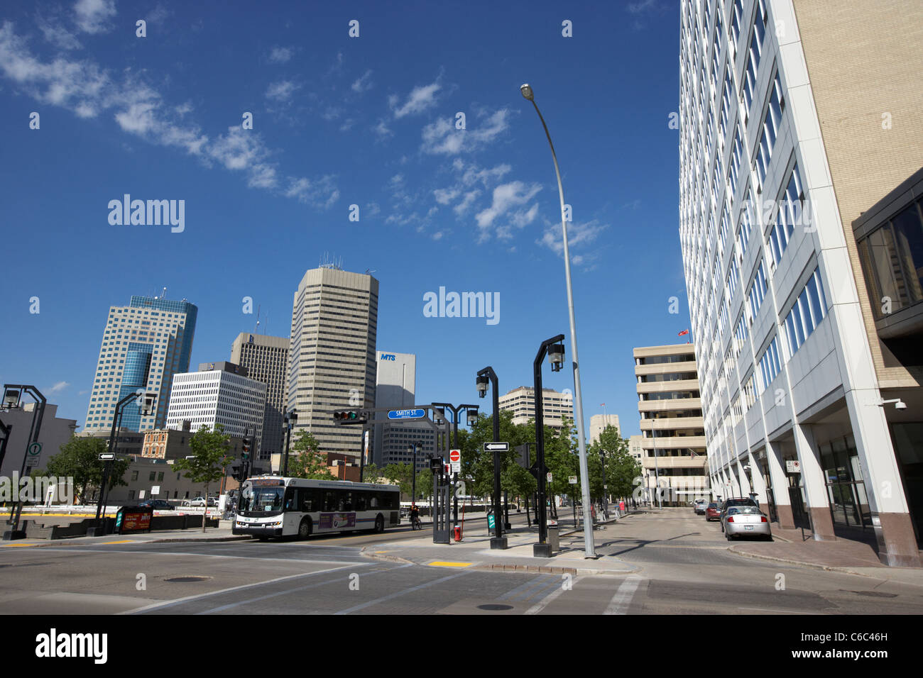 Skyline del centro business district smith street e graham avenue winnipeg Manitoba Canada Foto Stock