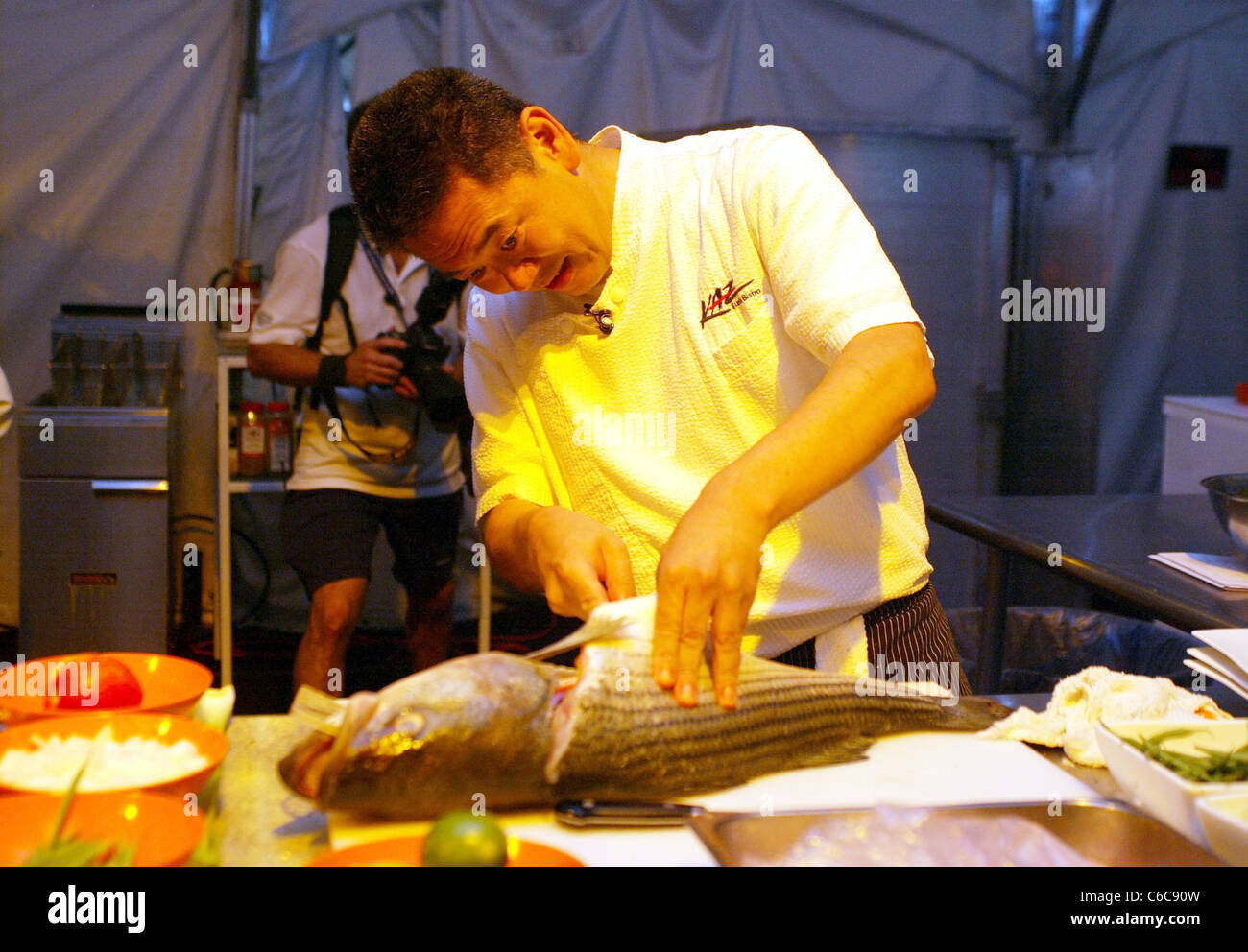 Lo Chef Kaz Okochi re della cucina ospitato da cucina di design ha ospitato un VIP cook off al Legg Mason Tennis Classic. Foto Stock