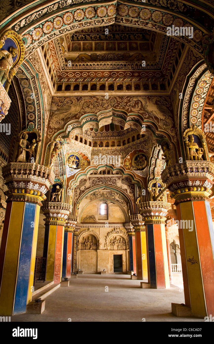 Gli ornati Durbar Hall di Tanjore Palace a Thanjavur, Tamil Nadu, India. Foto Stock