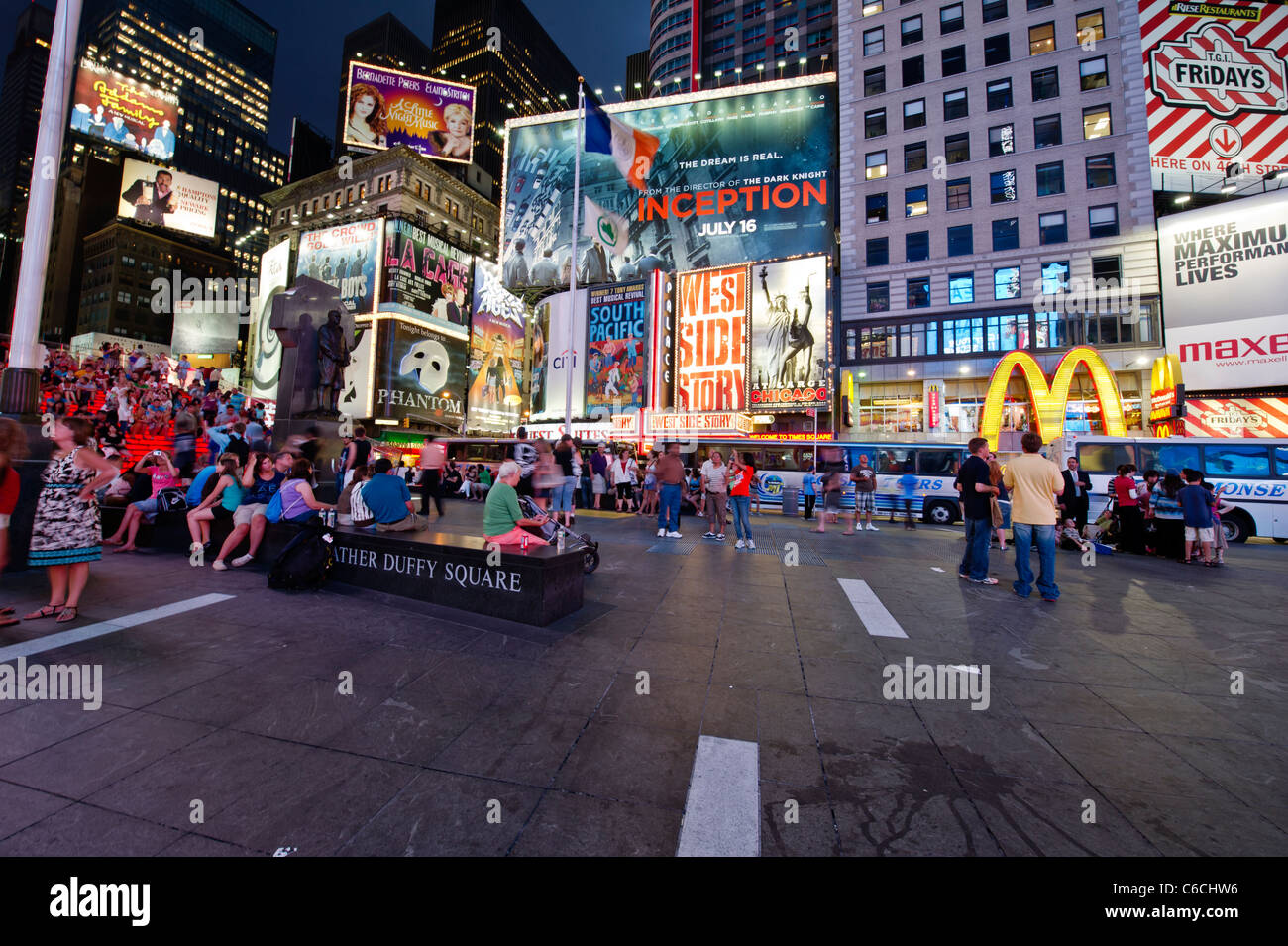 Times Square di notte a New York City, Manhattan STATI UNITI D'AMERICA. Foto Stock