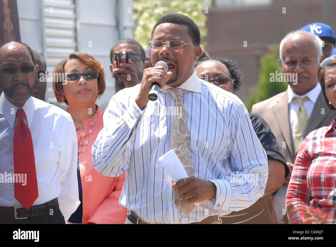 Greg Mathis Gary ospita Memorial e la presentazione ufficiale del Michael Jackson monumento Gary, Indiana - 25.06.10 * Katherine Foto Stock