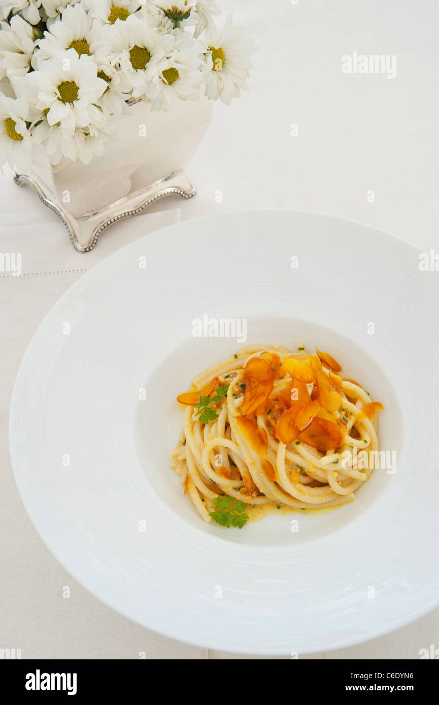 Pasta con aglio caramellati Foto Stock