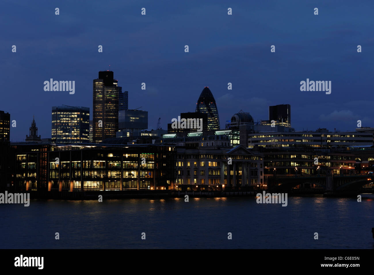 La città di Londra il quartiere finanziario Foto Stock