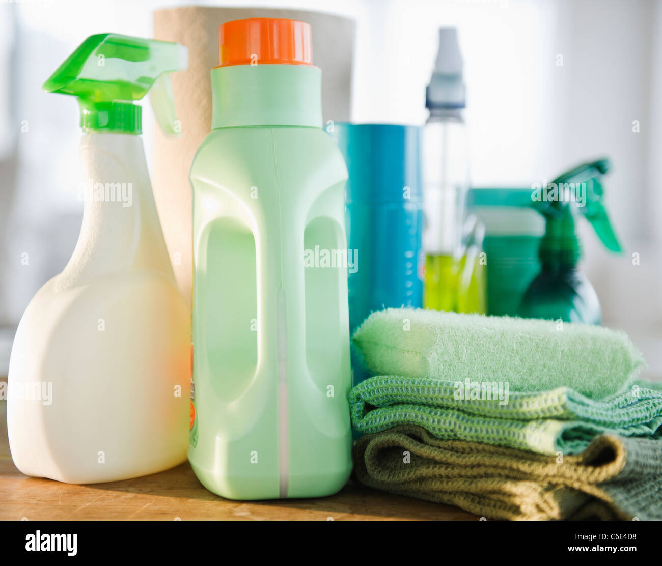 Stati Uniti d'America, New Jersey, Jersey City, Close up di detergenti e apparecchiature per la pulizia Foto Stock