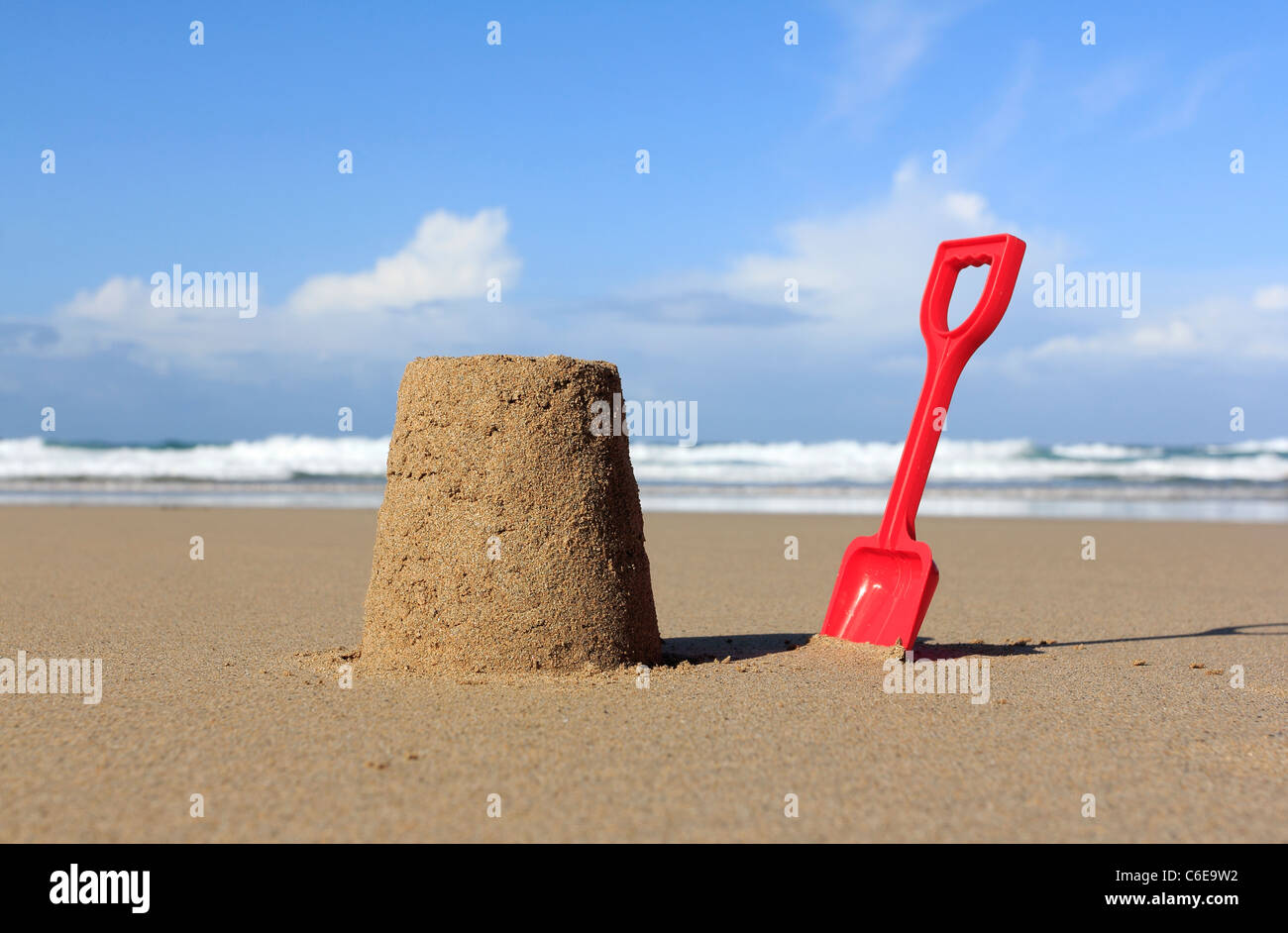 Sandcastle sulla spiaggia Foto Stock