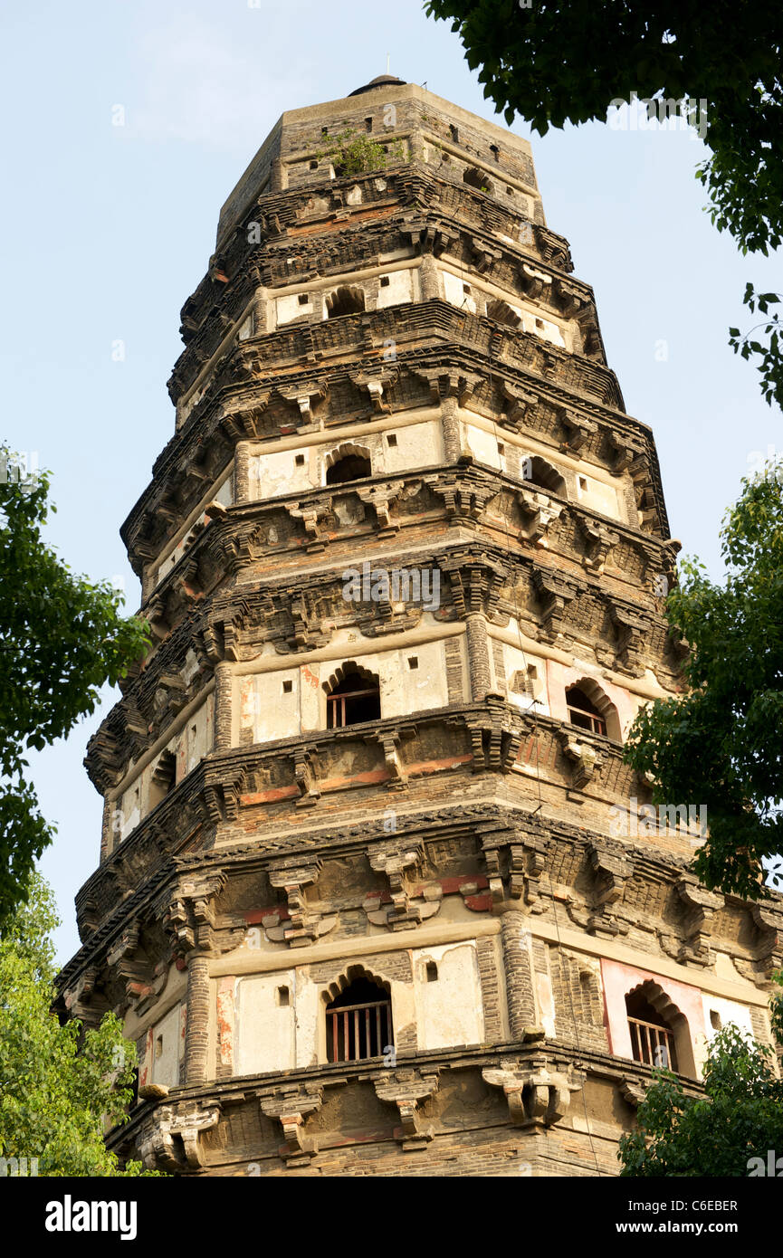 Pagoda Yunyan, la Collina della Tigre o Huqiu Hill, Suzhou, Cina.12-Aug-2011 Foto Stock