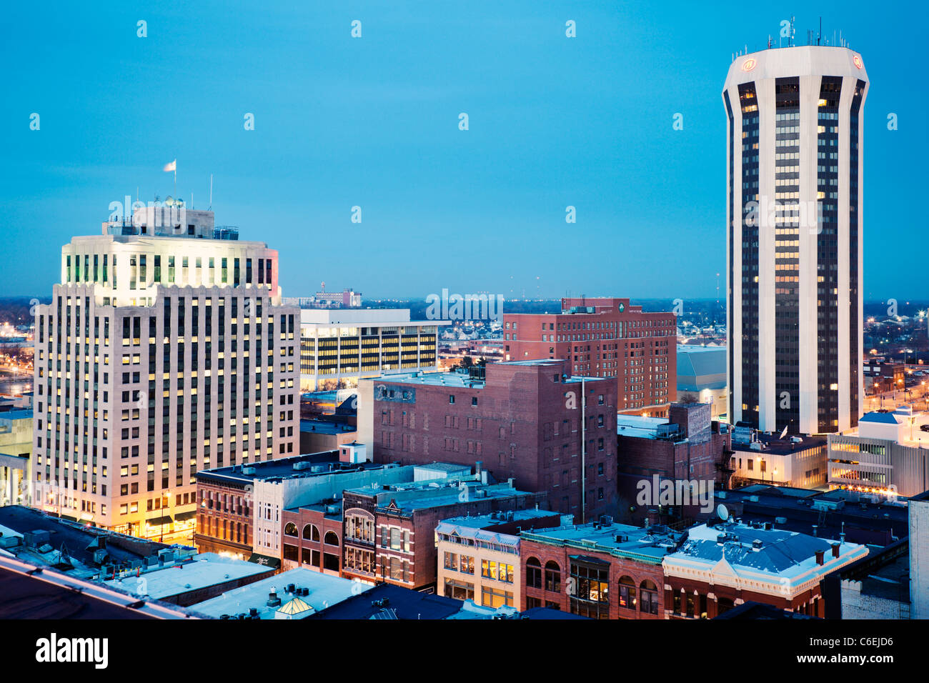 Stati Uniti d'America, Illinois, Springfield, Skyline a sera Foto Stock