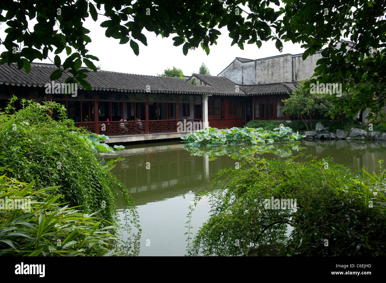 Giardino Yipu in Suzhou, un Patrimonio Culturale Mondiale elencati dall'UNESCO. 13-Aug-2011 Foto Stock