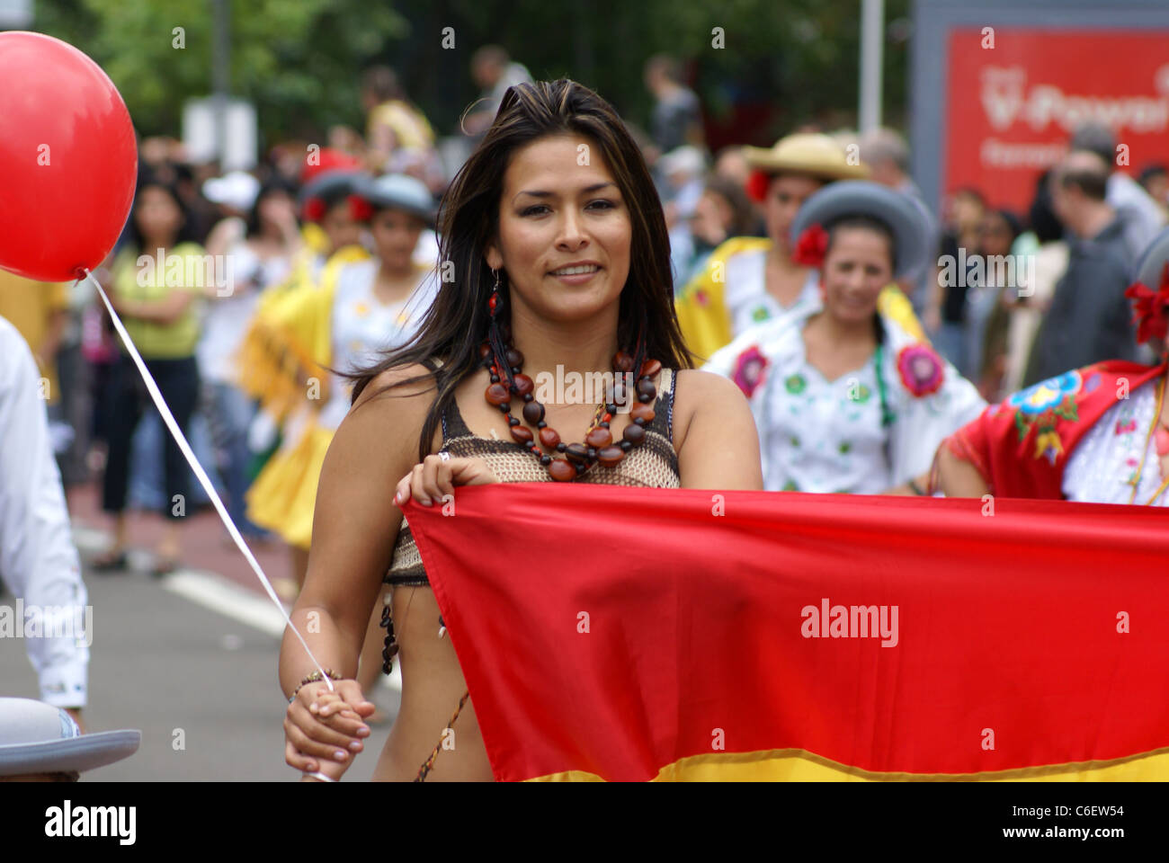 Carnaval del Pueblo, in Europa la più grande celebrazione della cultura latino-americana. Foto Stock