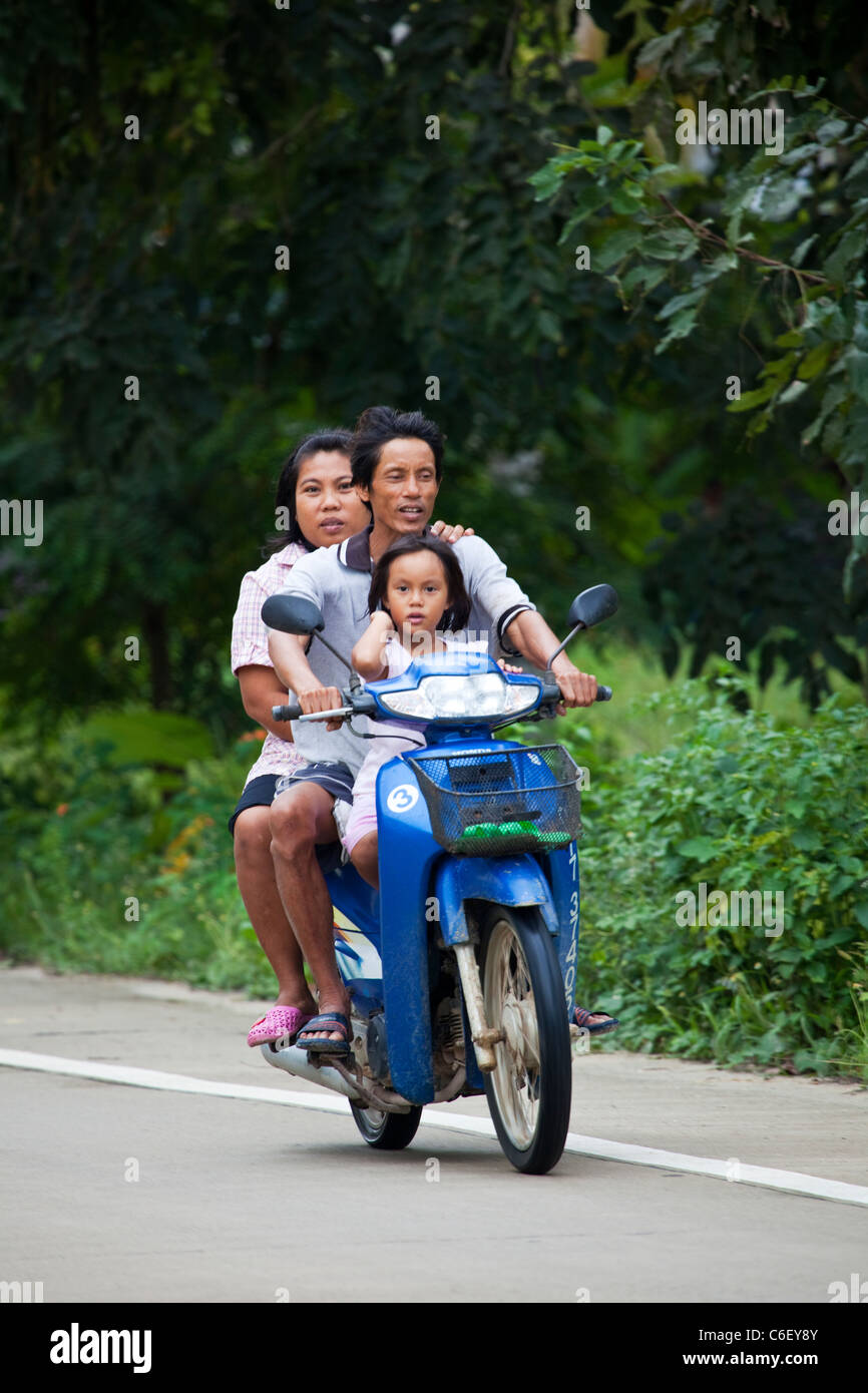 La guida pericolosa in Thailandia Foto Stock