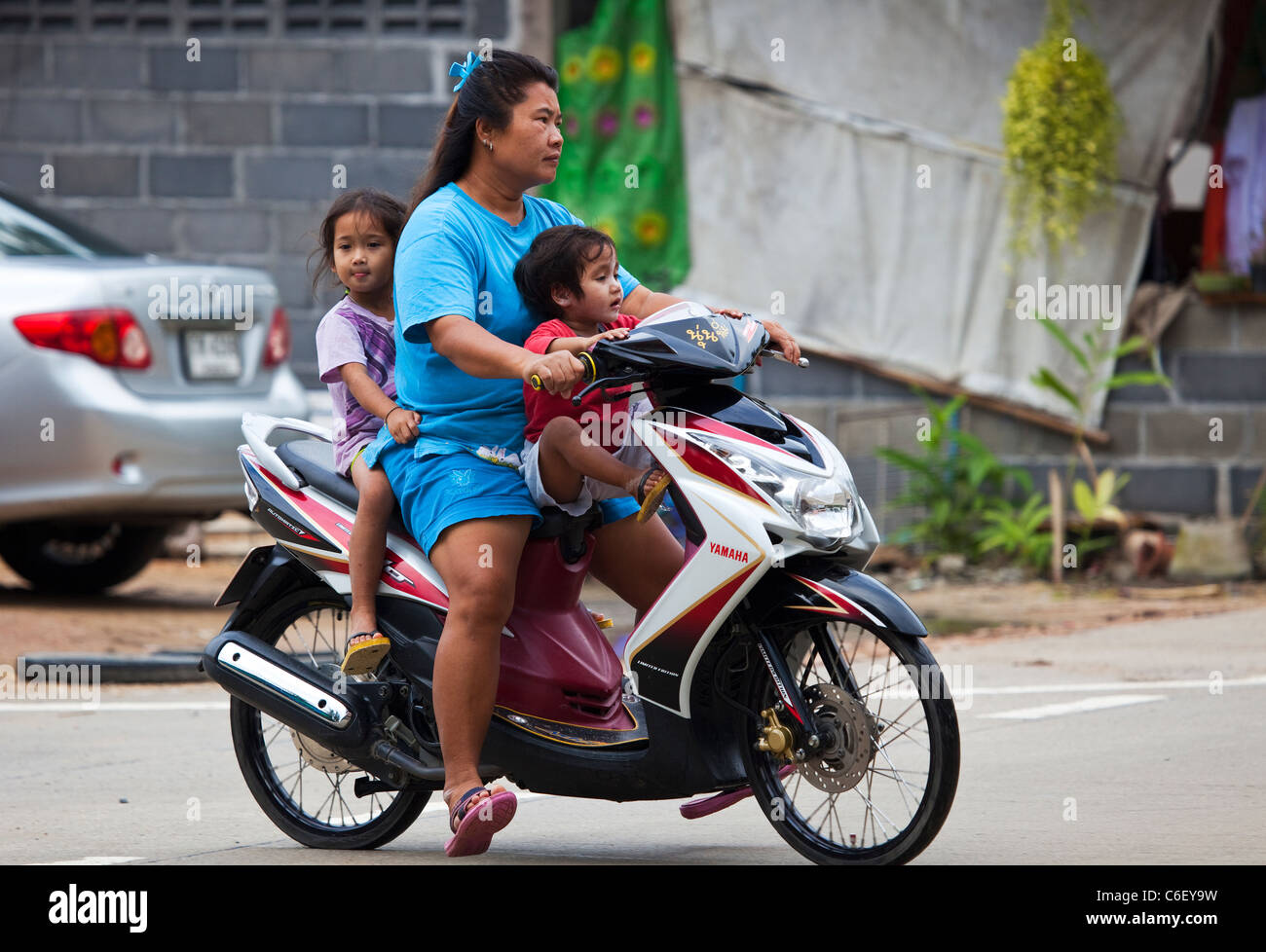 La guida pericolosa in Thailandia Foto Stock