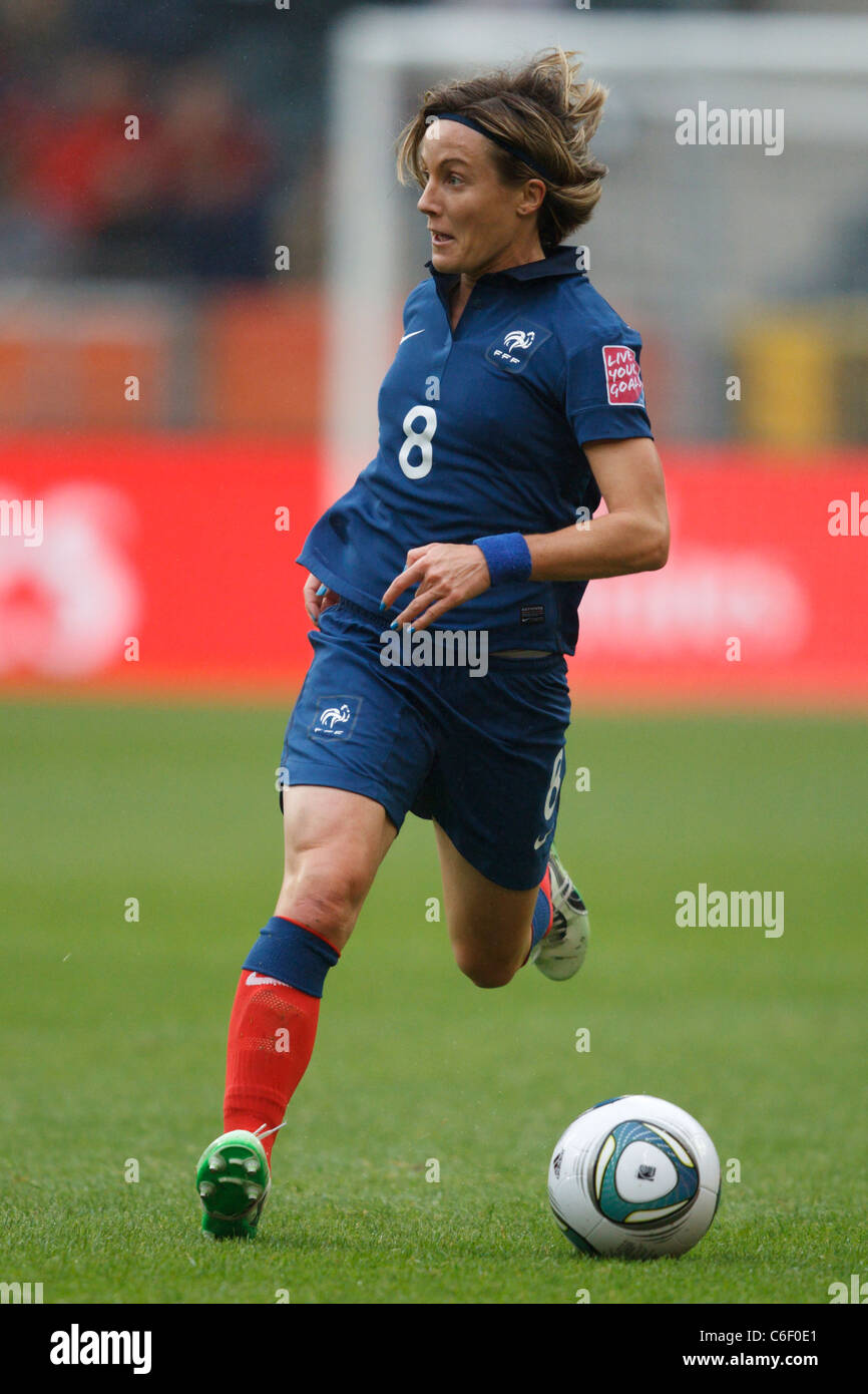 Sonia Bompastor della Francia in azione durante una FIFA Coppa del Mondo Donne semifinale partita contro gli Stati Uniti Luglio 13, 2011. Foto Stock