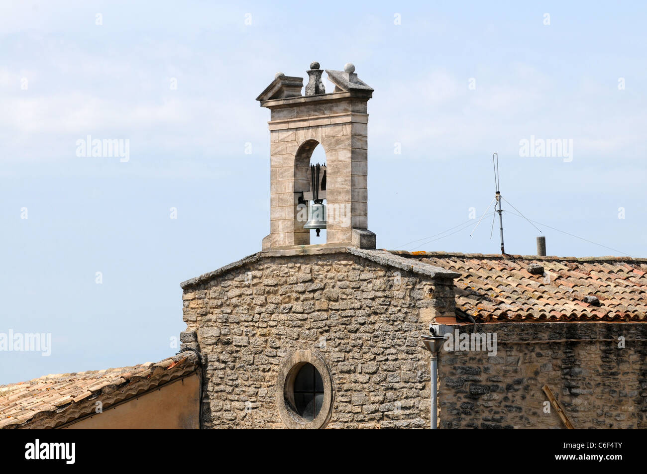 Resti di penitenti bianchi Cappella in Gordes, dipartimento di Vaucluse, regione della Provenza, Francia Foto Stock