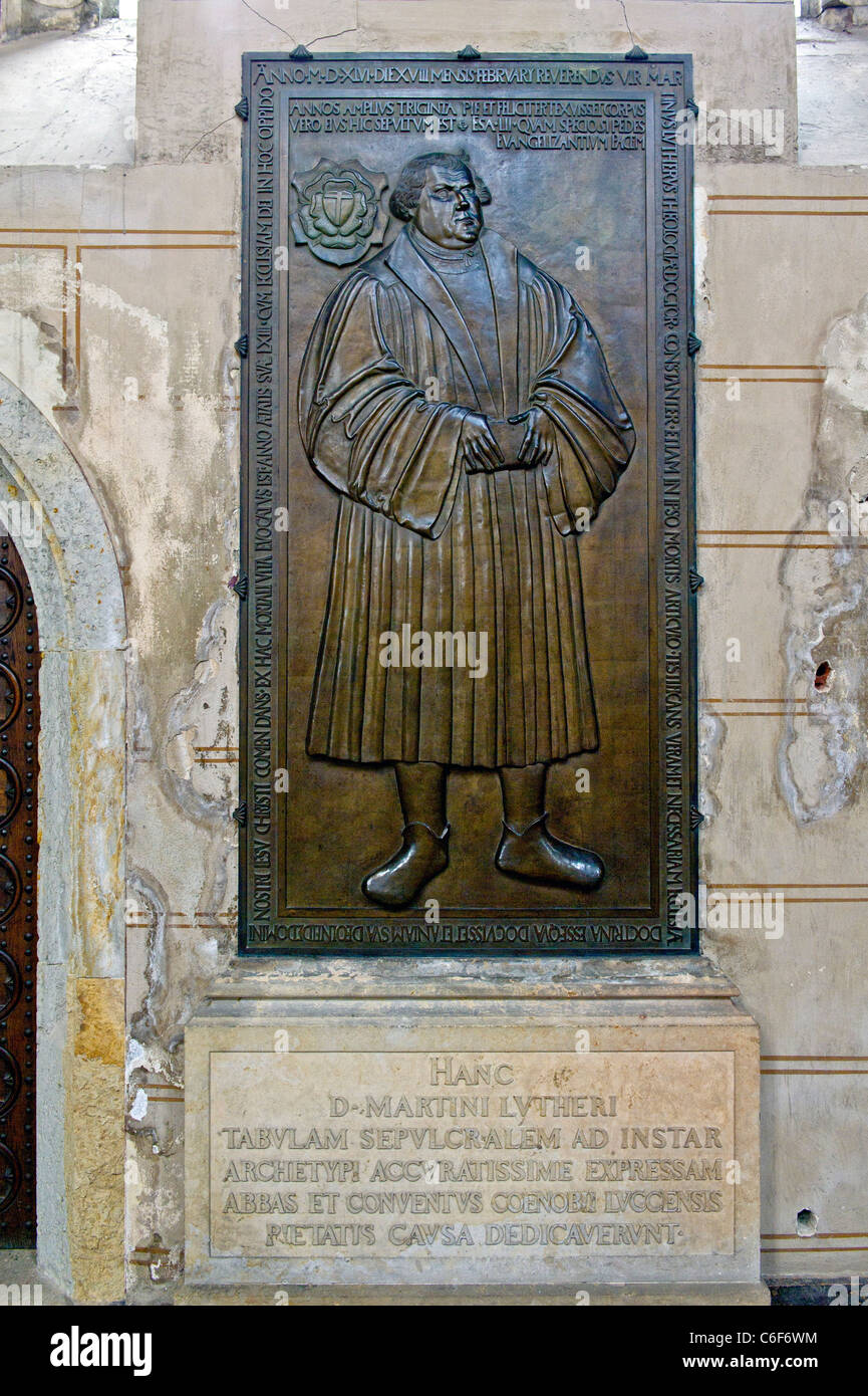 Grab von Martin Luther in der Schlosskirche zu Wittenberg; Tomba di Martin Lutero nella chiesa del castello di Wittenberg Foto Stock