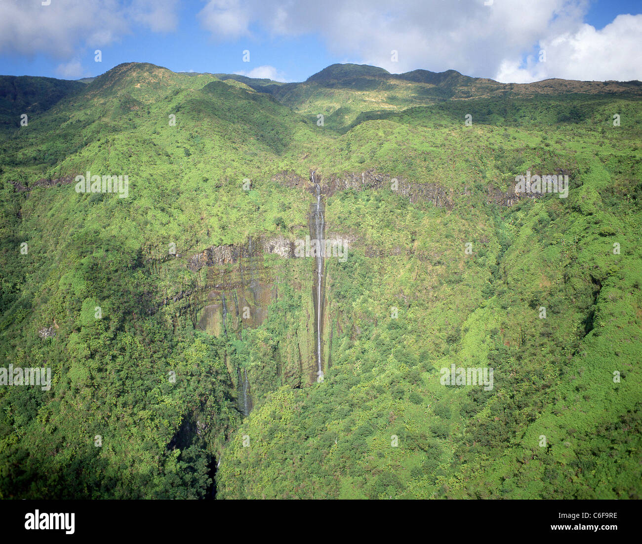 Vista aerea della cascata, Haleakala National Park, Maui, Hawaii, Stati Uniti d'America Foto Stock