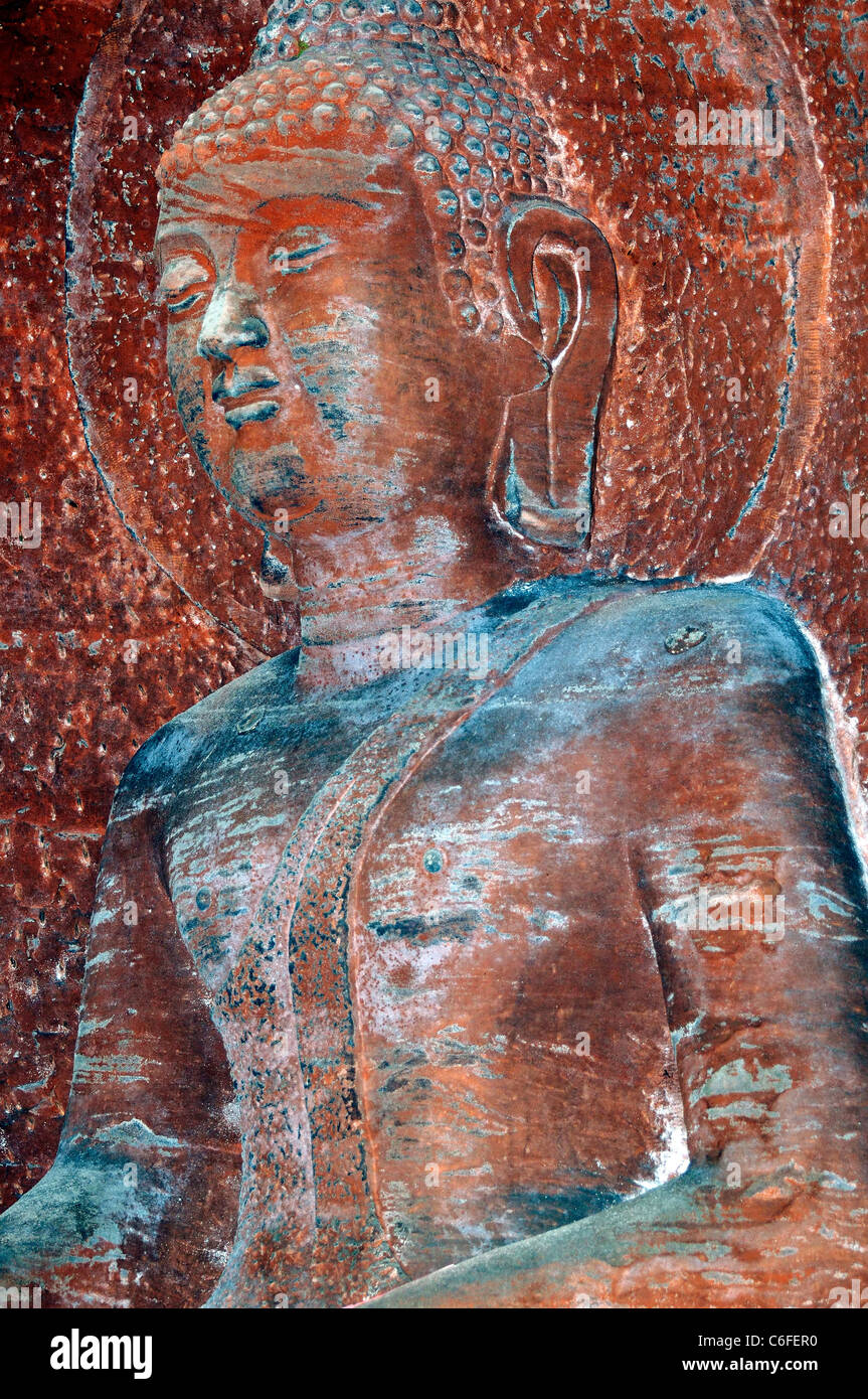 Statua del Buddha, Orientale Buddha Park (Dongfang Fodu Gongyuan), Leshan, Cina Foto Stock
