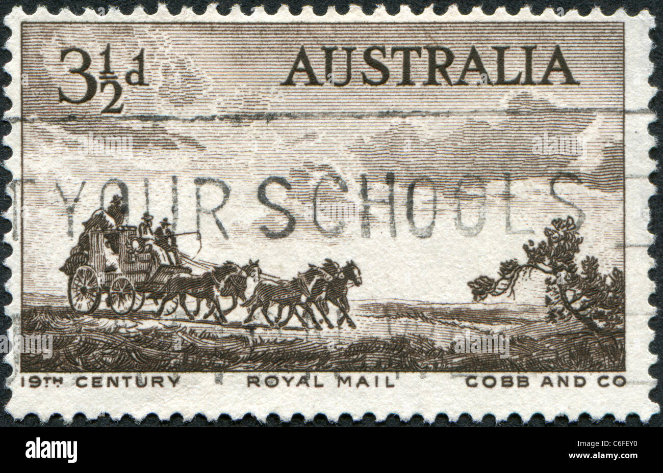 AUSTRALIA - 1955: un timbro stampato in Australia è dedicato ai pionieri dell'Australia era di coaching Foto Stock
