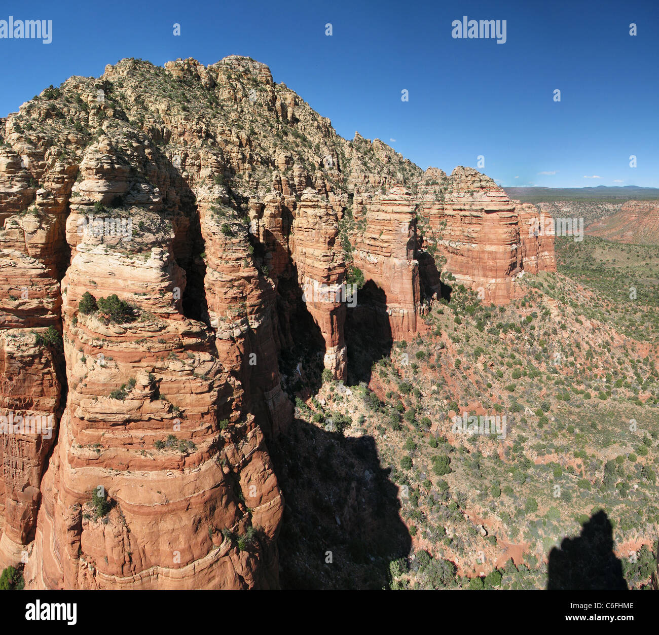 Rocce Rosse vicino a Sedona in Arizona, dalla sommità di Oak Creek guglia Foto Stock