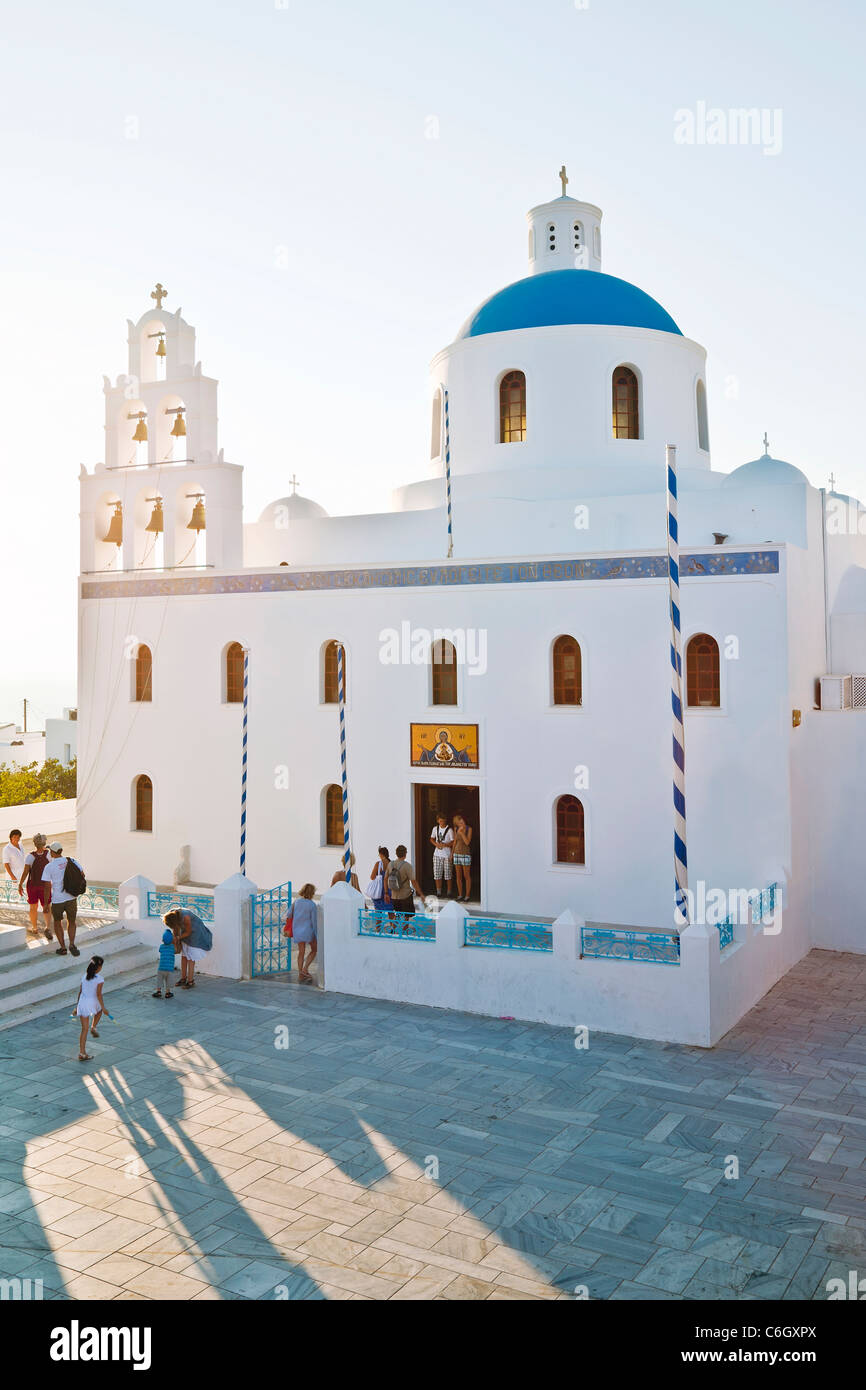 Chiesa di Panagia di Platsani, Oia (la), Santorini (Thira), Isole Cicladi, il Mare Egeo, in Grecia, in Europa Foto Stock