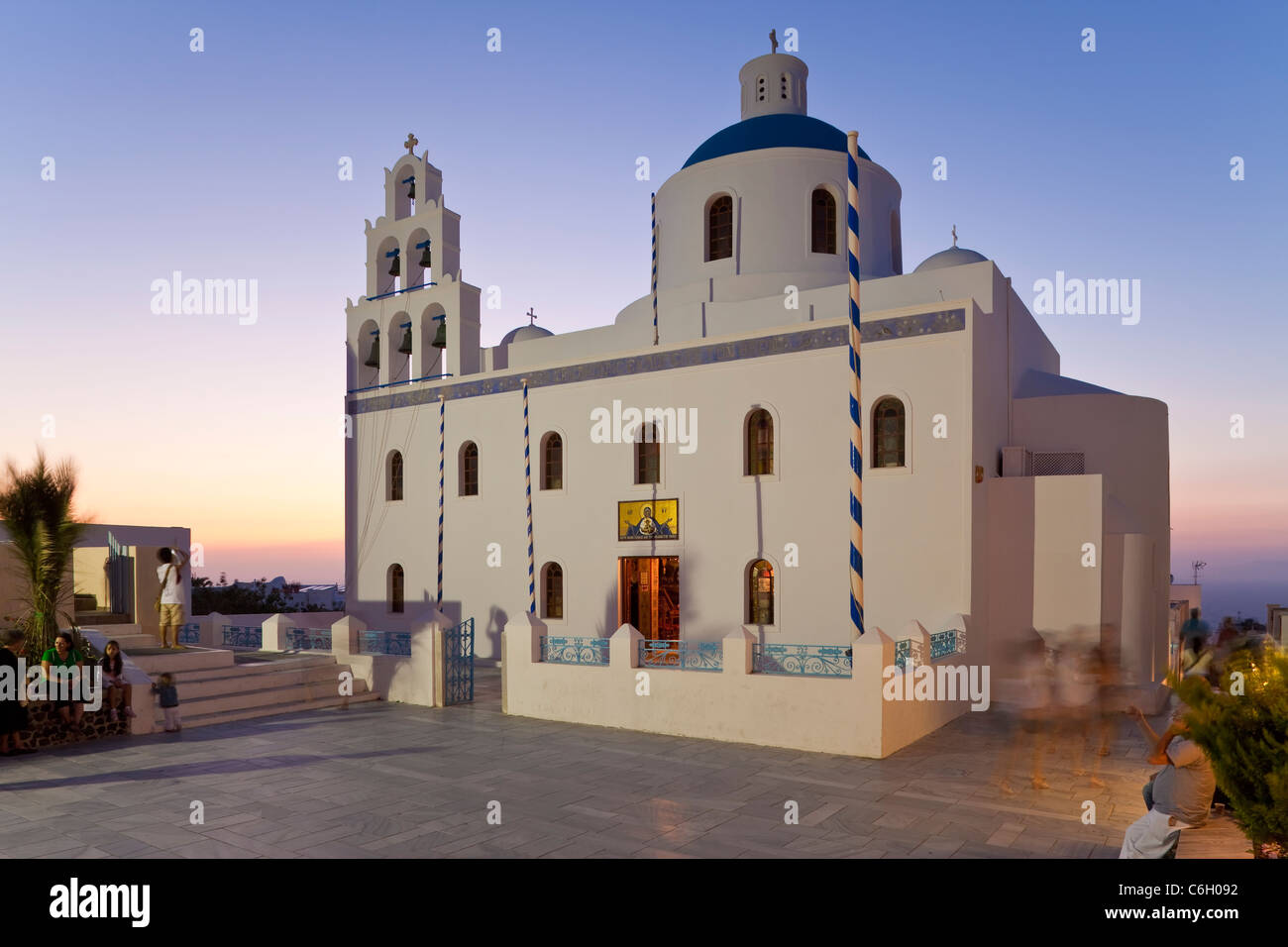 Chiesa di Panagia di Platsani, Oia (la), Santorini (Thira), Isole Cicladi, il Mare Egeo, in Grecia, in Europa Foto Stock