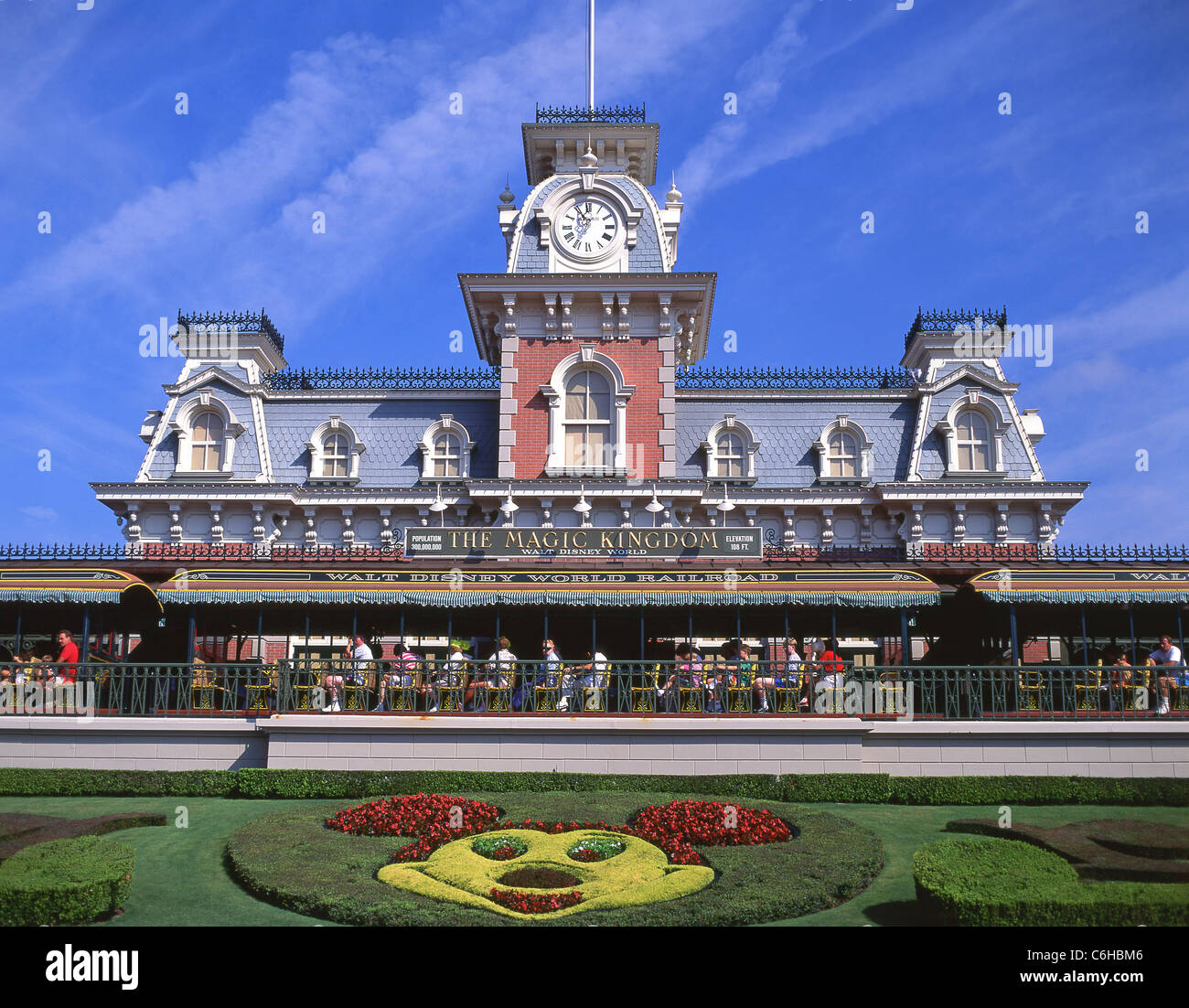 Magic Kingdom Stazione ferroviaria ingresso presso il Walt Disney World Resort, Orange County, Orlando, Florida, Stati Uniti d'America Foto Stock