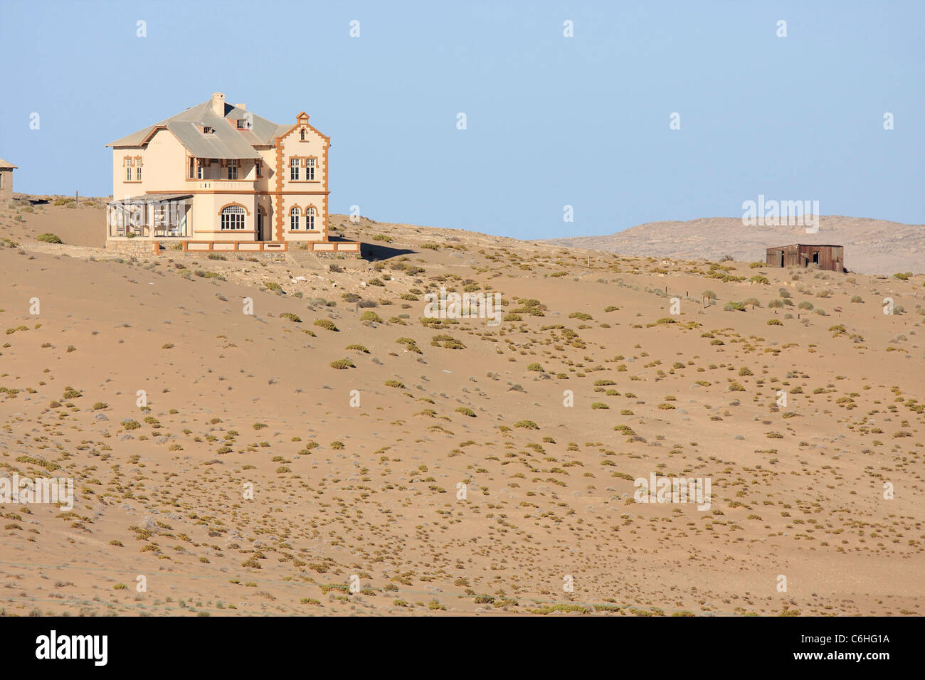 Case abbandonate nella città fantasma di Kolmanskop Foto Stock