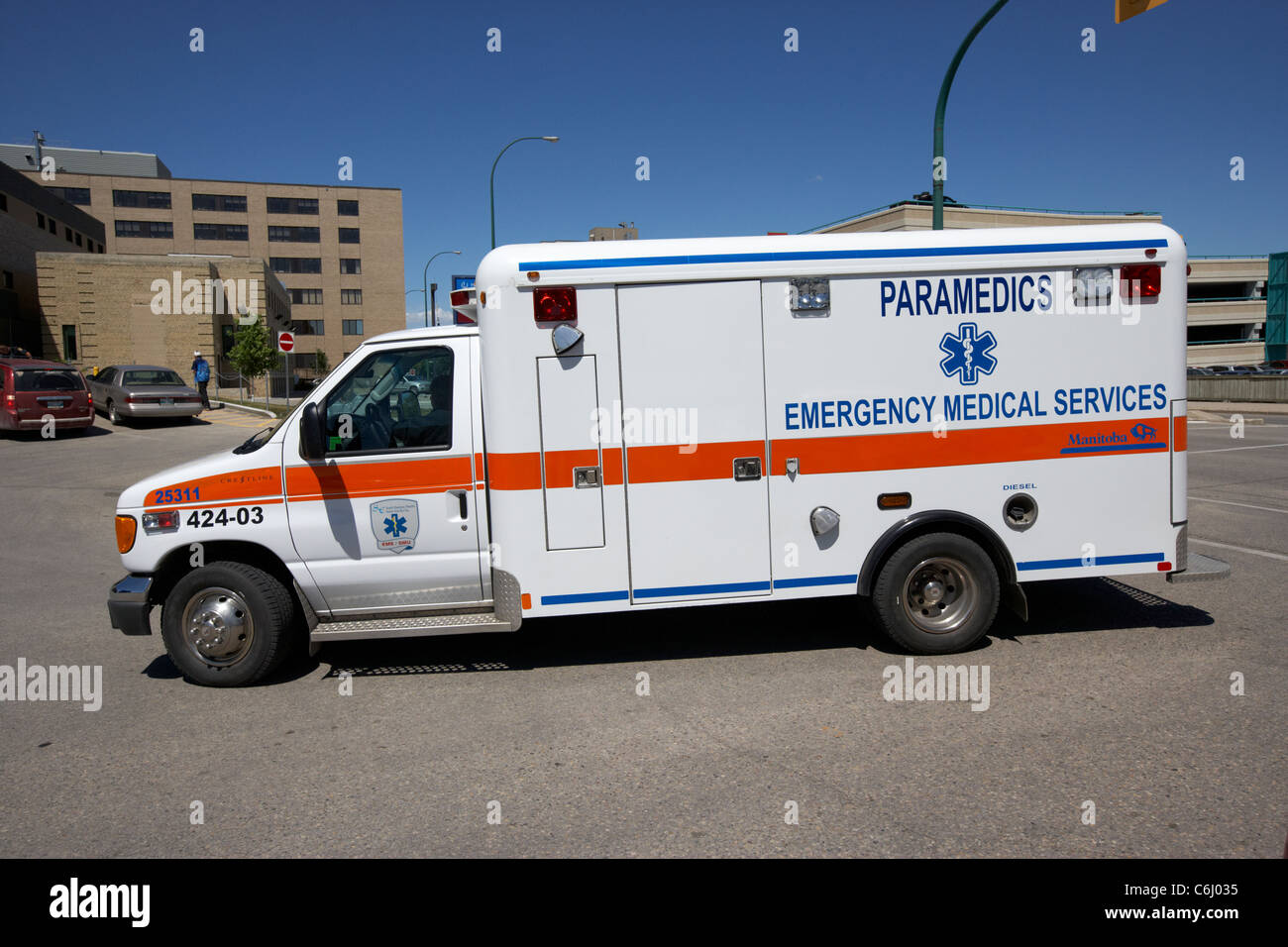 Winnipeg ems ambulanza emergenza paramedici su chiamata Manitoba Canada Foto Stock