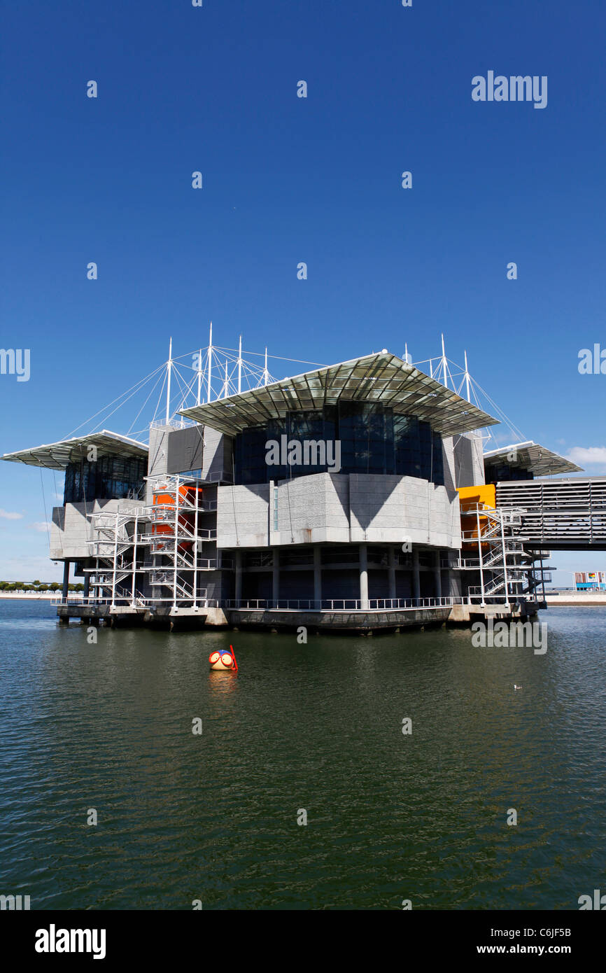 L'Oceanario de Lisboa (Lisbon Oceanarium) nel Parque das Nacoes (Parco delle Nazioni) a Lisbona, Portogallo. Foto Stock