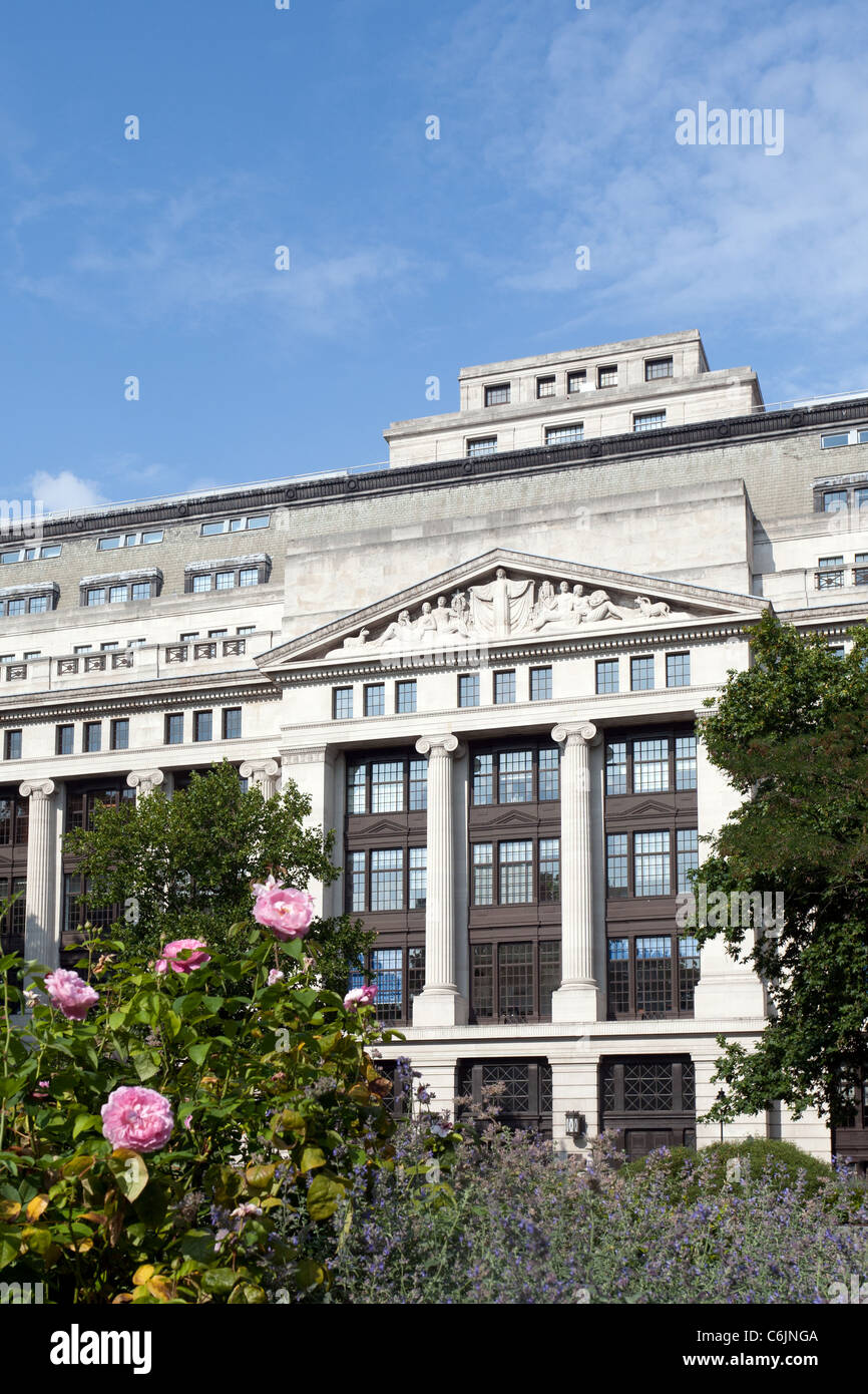 La Casa di Victoria, Bloomsbury Square Gardens, Camden, London, England, Regno Unito Foto Stock