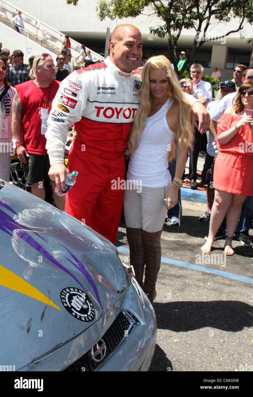 Tito Ortiz e Jenna Jameson il 2011 Toyota Grand Prix Pro Celebrity Race alla Toyota Grand Prix in pista nella lunga spiaggia Los Foto Stock