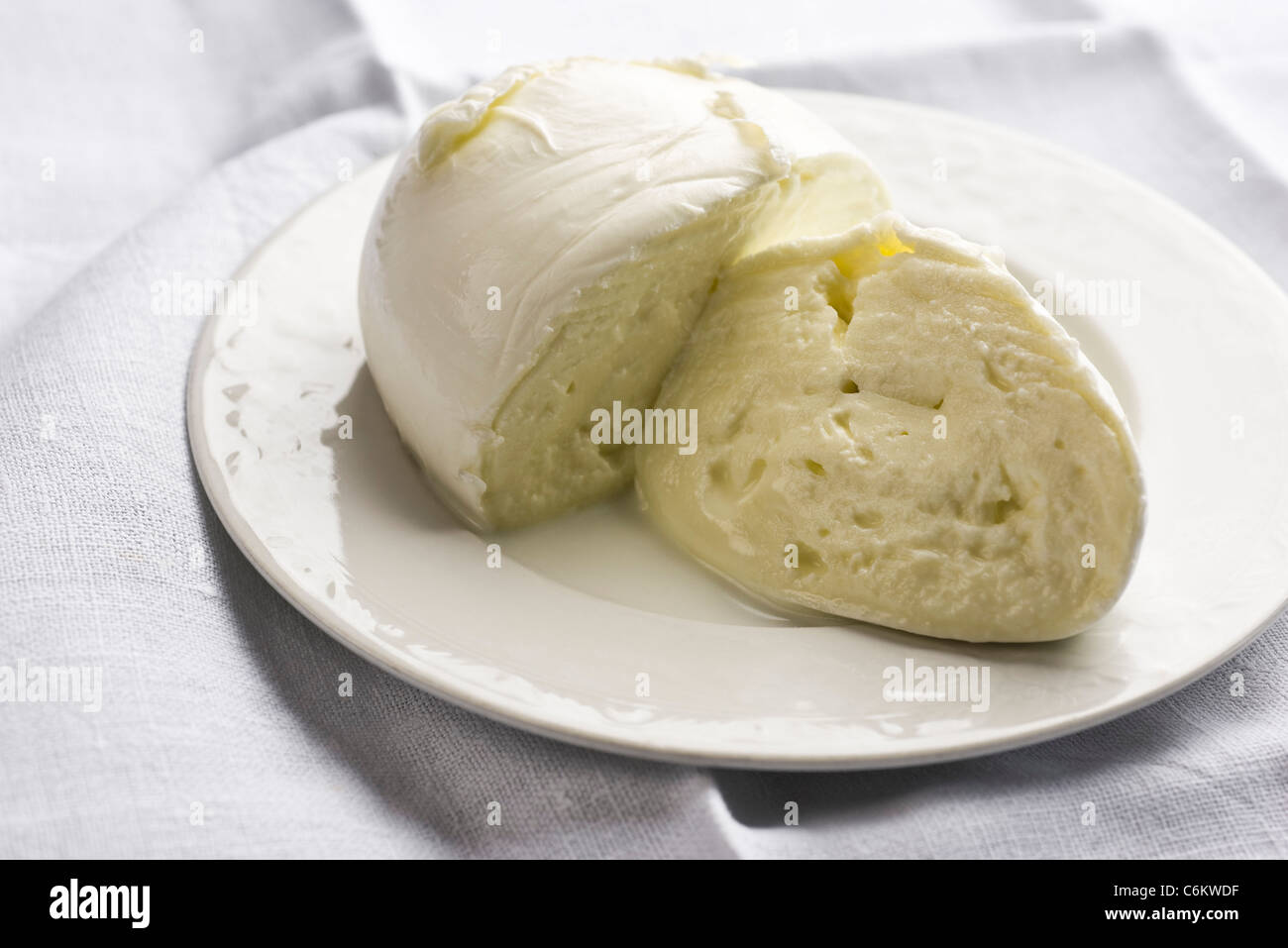 Fresh mozzarella di bufala Foto Stock