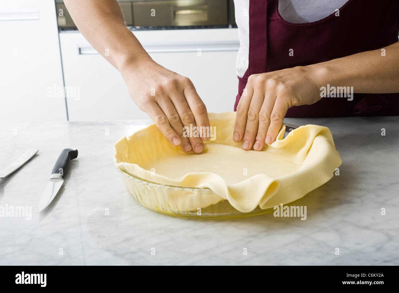 La preparazione di sfoglia di pasta Foto Stock