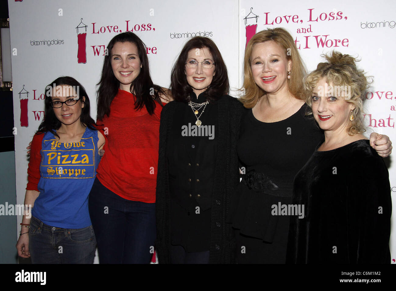 Janeane Garofalo, Giugno Diane Raphael, Joanna Gleason, Caroline Rhea, e Carol Kane frequentando il dopo la festa per celebrare il Foto Stock