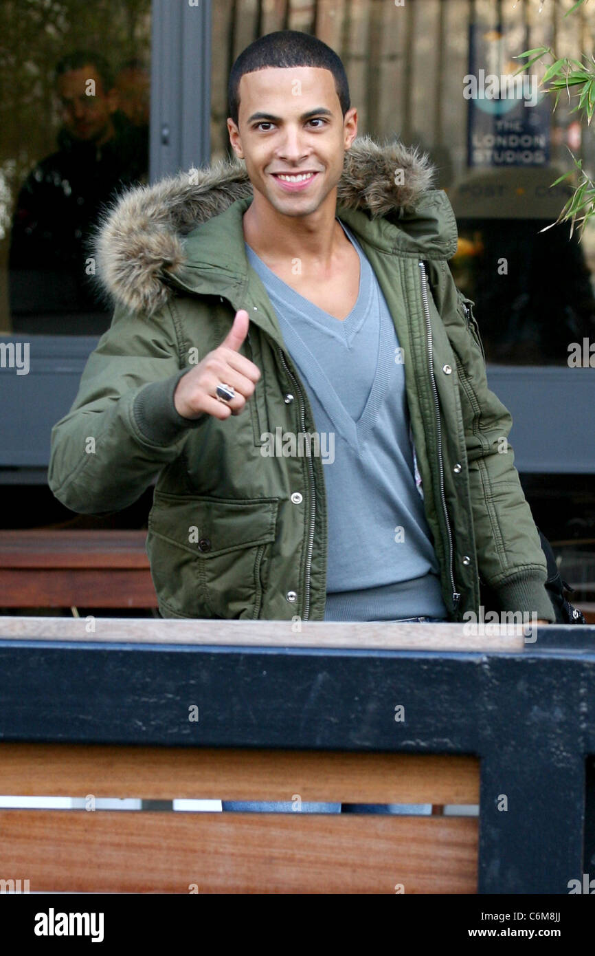 Marvin Humes di JLS al di fuori della ITV Studios di Londra - Inghilterra - 09.02.10 Foto Stock