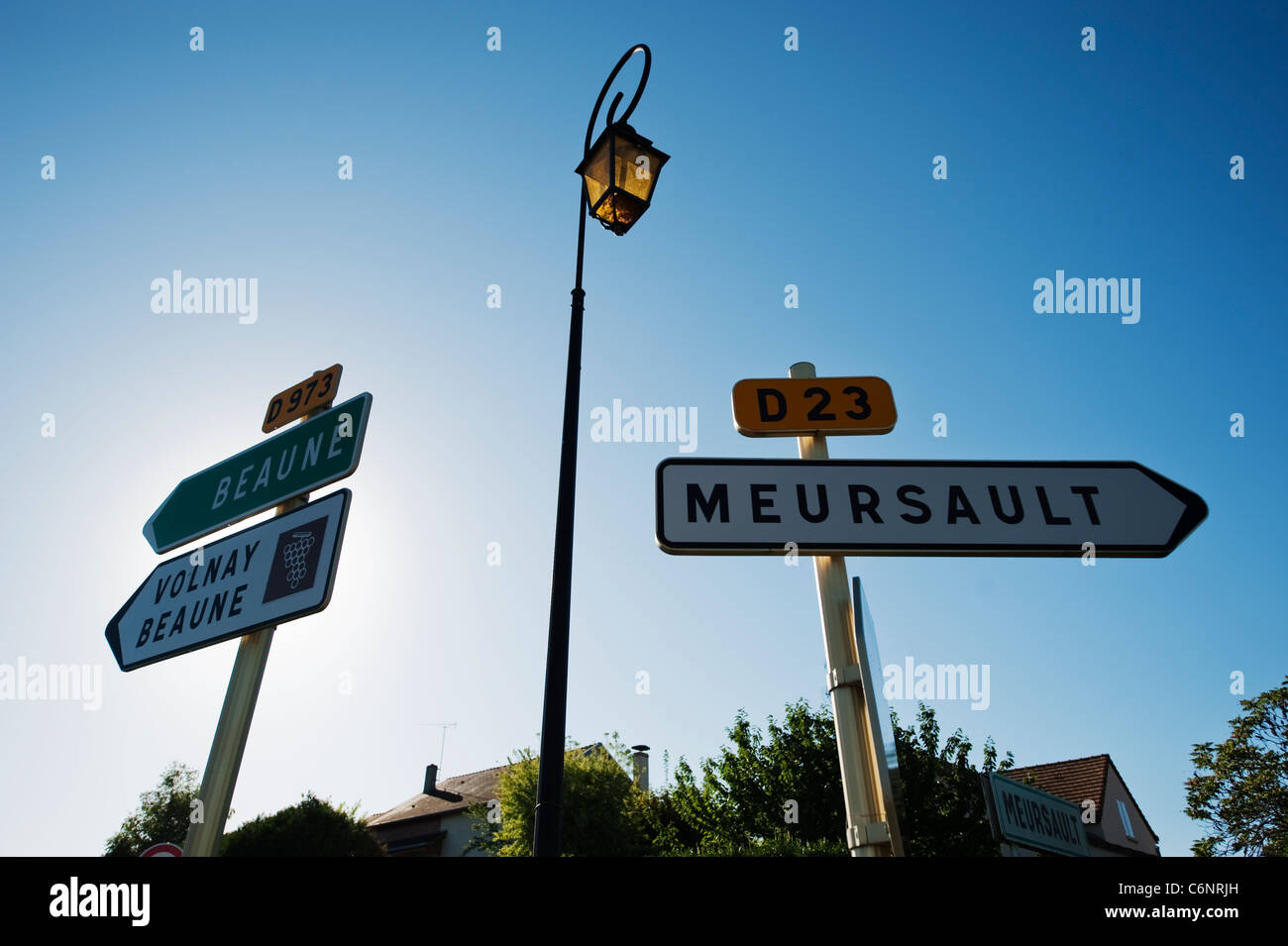 Il francese della segnaletica stradale in Borgogna a Beaune, Volnay e Meursault sulla strada del vino Foto Stock