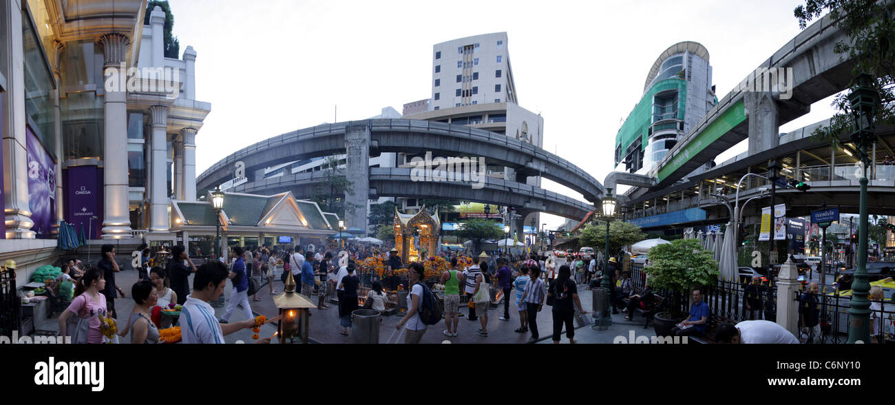 Erawan indù santuario a Bangkok , Thailandia Foto Stock
