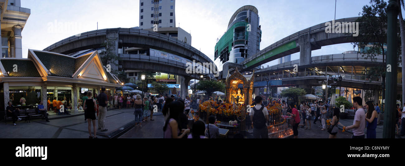 Erawan indù santuario a Bangkok , Thailandia Foto Stock