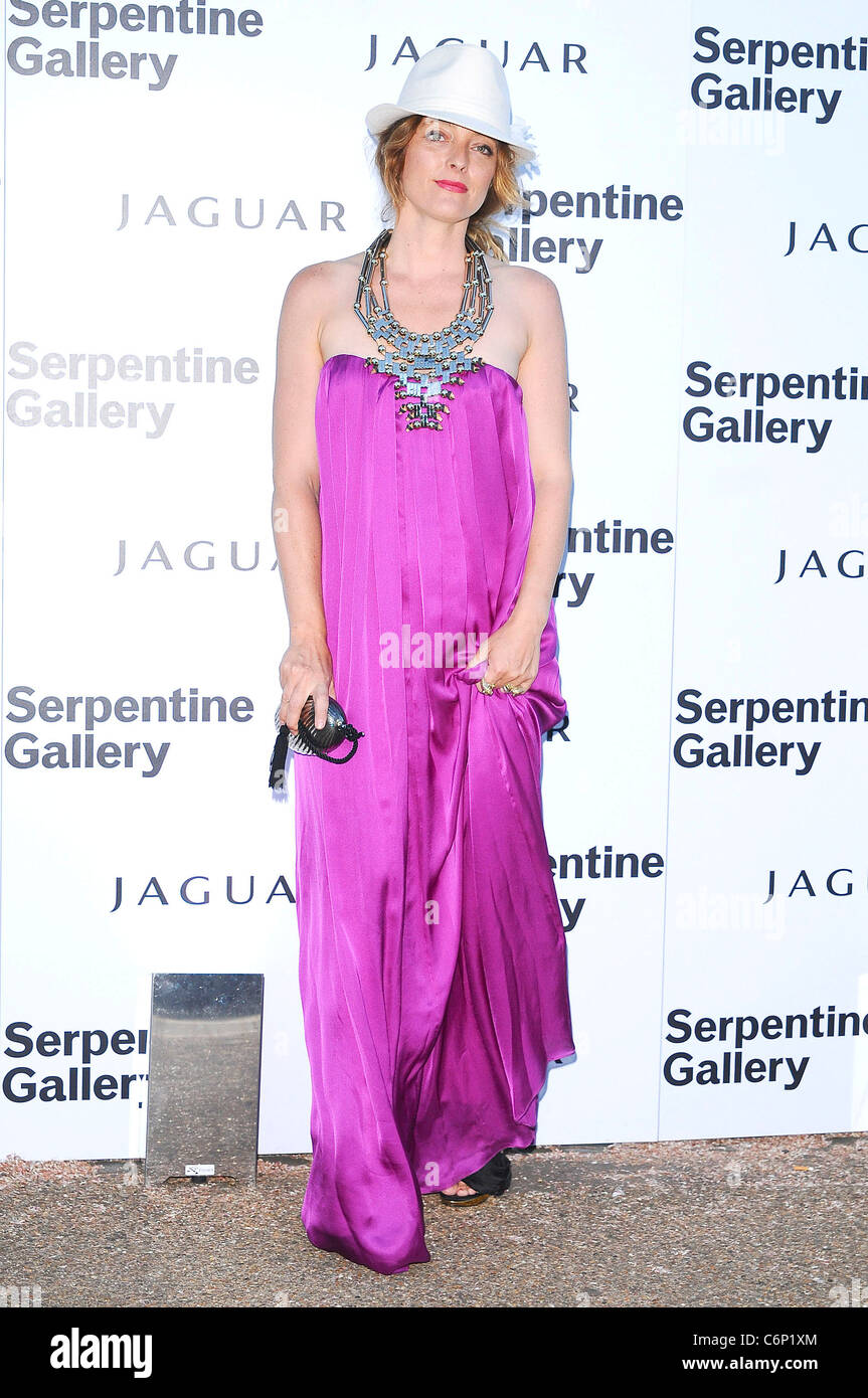 Alice Temperley, Serpentine Gallery Summer Party in Kensington Gardens - arrivi a Londra, Inghilterra - 08.07.10 Joe Maher Foto Stock