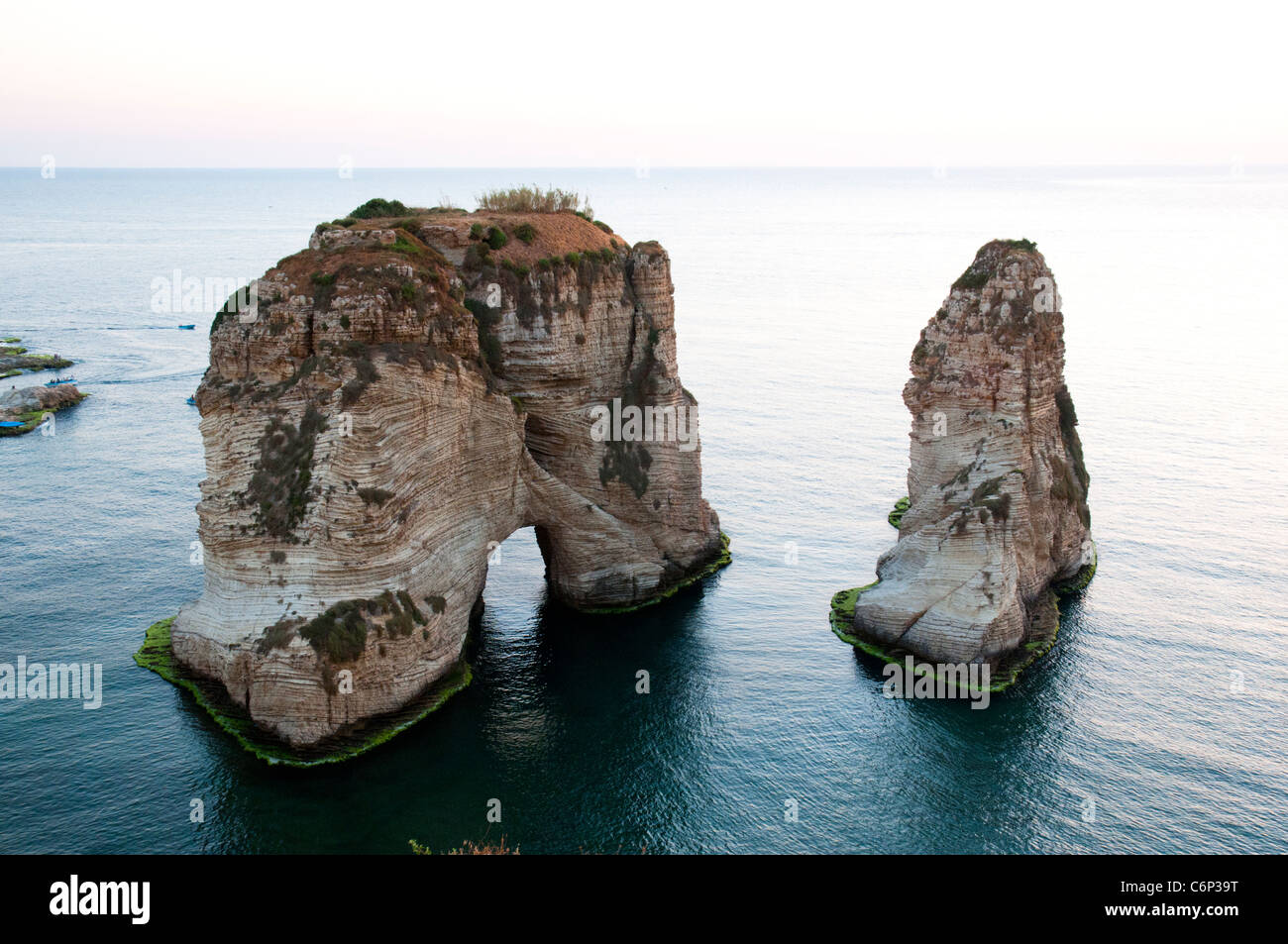 Pigeon Rocks. Beirut, Libano Foto Stock