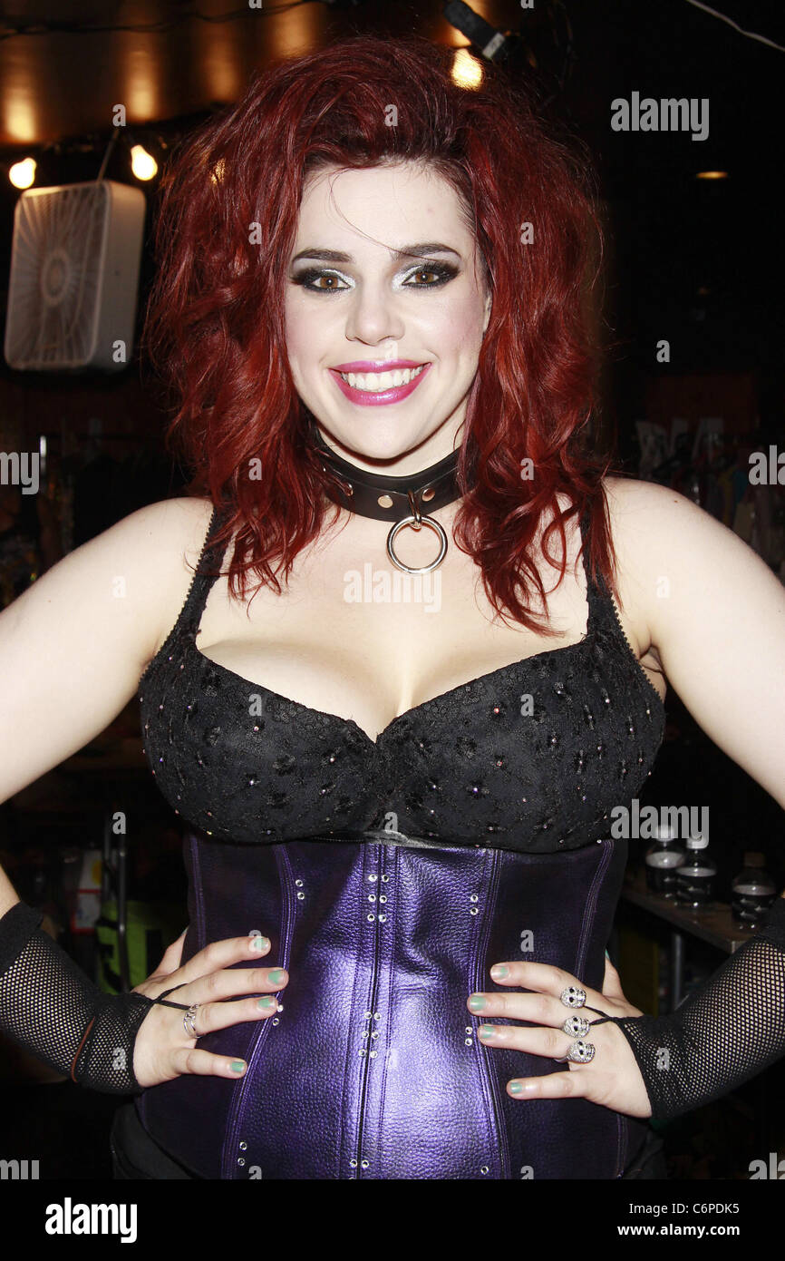 Alysha Umphress da American Idiot Broadway Cares equità combatte contro l'AIDS a vantaggio della produzione di 'Broadway Bares 20: Strip-opoly' Foto Stock