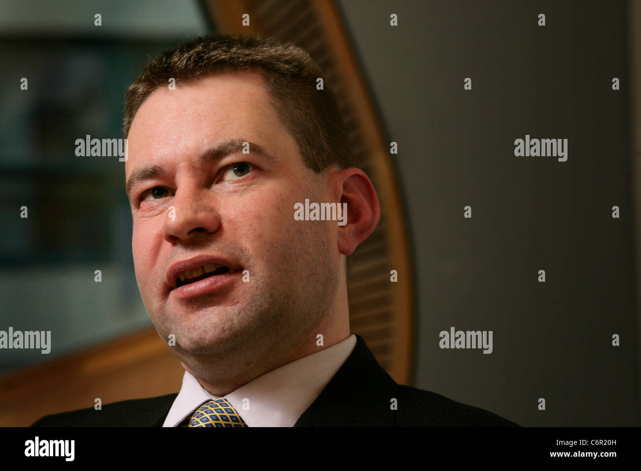 Murdo Fraser MSP, conservatore scozzese e il Partito unionista, fotografato nel suo ufficio presso il Parlamento Scozzese, Holyrood Foto Stock