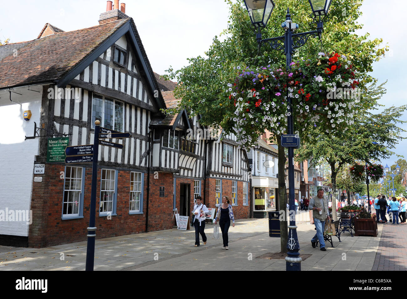 Solihull High Street nel West Midlands England Regno Unito Foto Stock
