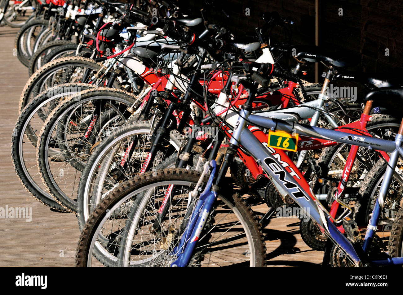 Portogallo Alentejo: noleggio di biciclette presso l'eco e il Camping Resort in Zmar Odemira Foto Stock