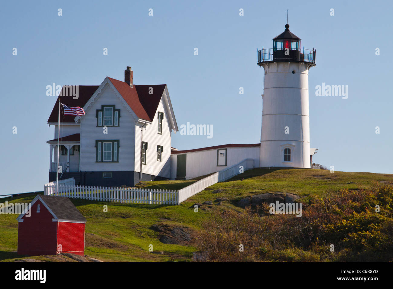 Cape Neddick faro, noto anche come faro di York e come il 'Nubble Luce,' vicino a York, Maine. Foto Stock