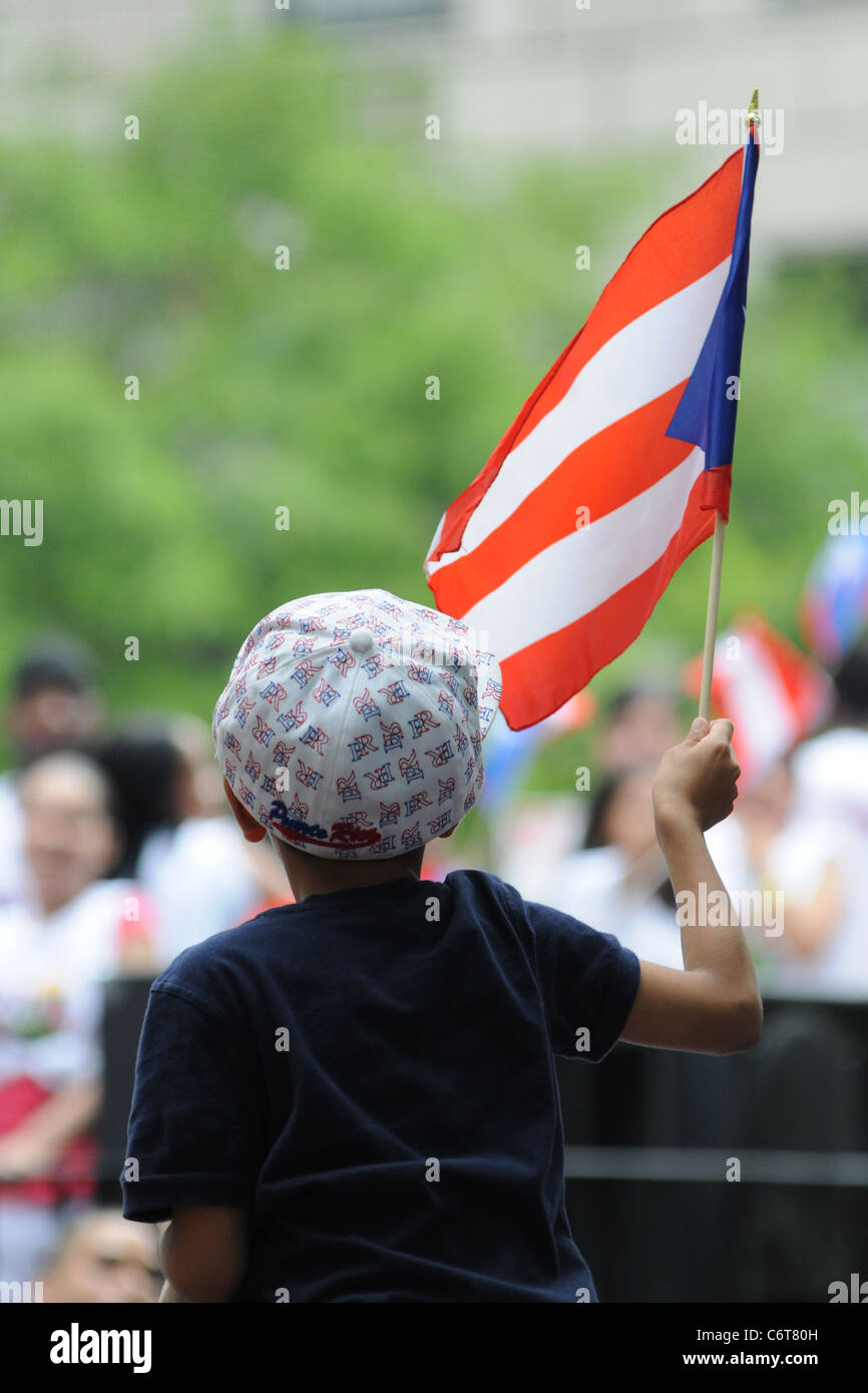 Atmosfera 53rd annuale di Puerto Rican Day Parade New York City, Stati Uniti d'America - 13.06.10 Ivan Nikolov Foto Stock