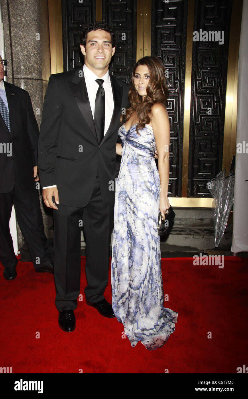 Mark Sanchez e Jamie-Lynn Sigler 64a Tony Awards tenutosi presso la Radio City Music Hall - Arrivi New York City, Stati Uniti d'America - Foto Stock