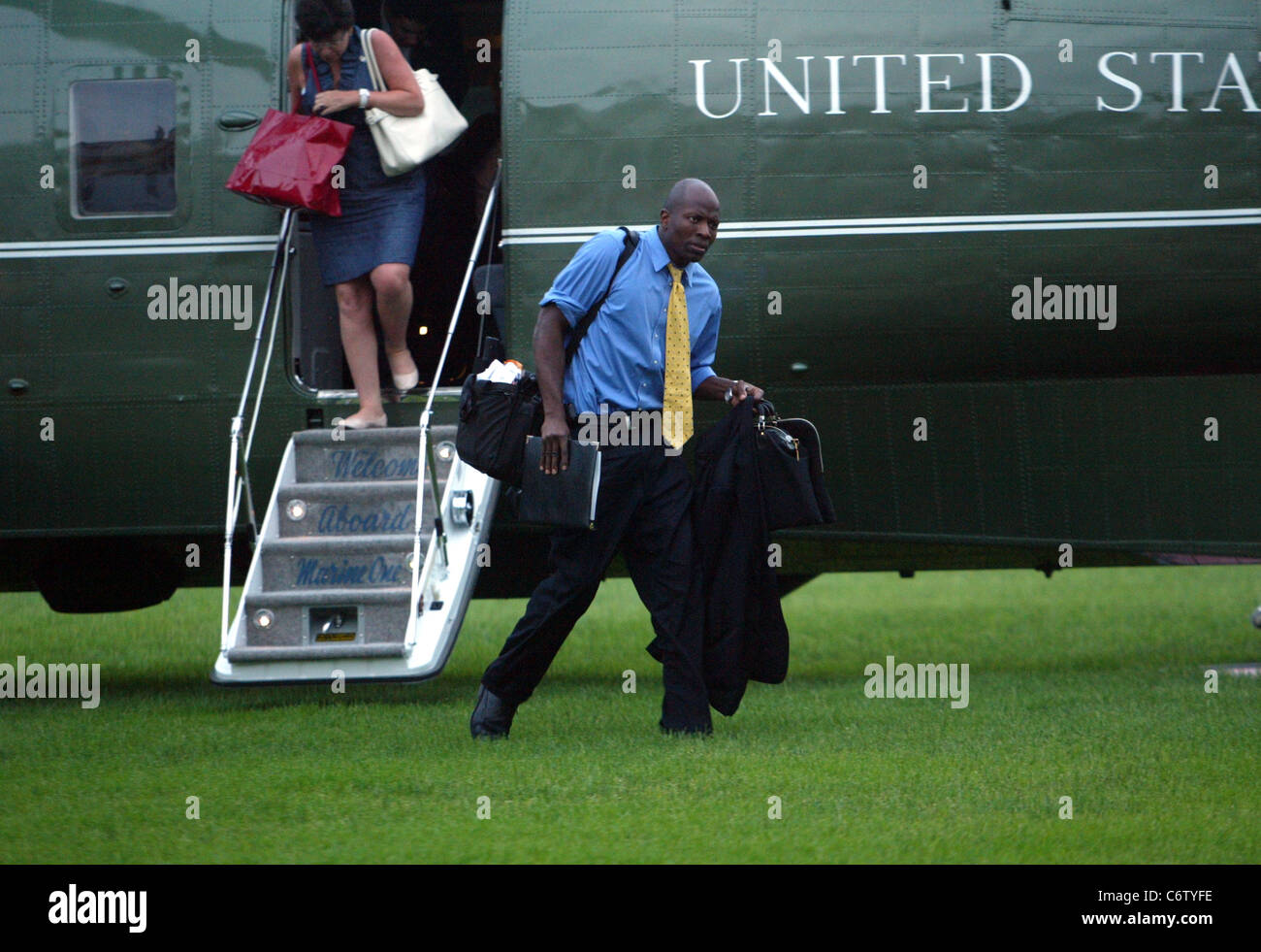 Il presidente Barack Obama ritorna alla Casa Bianca su Marina Uno dopo aver consegnato il suo Memorial Day Discorso alla Andrews Air Foto Stock