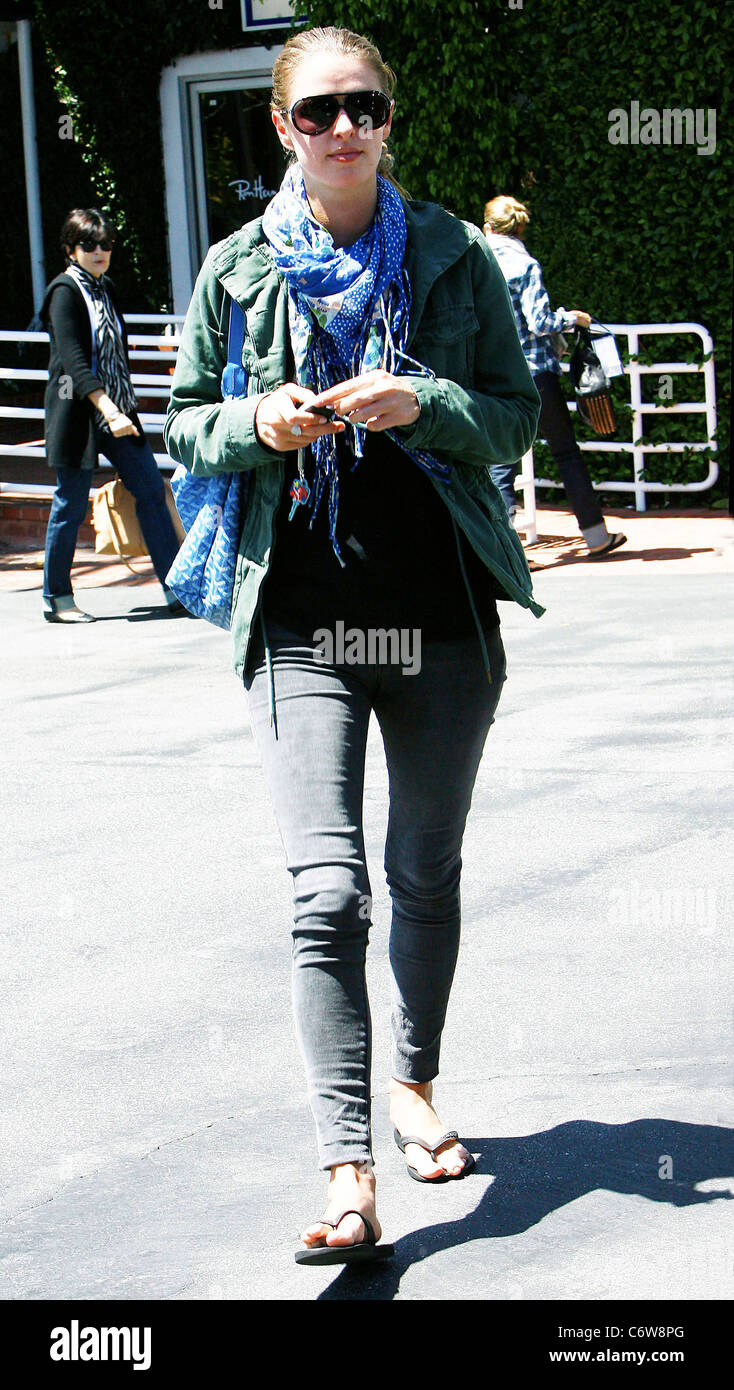 Nicky Hilton dopo aver pranzo al Fred Segal a Los Angeles, California - 11.05.10 Foto Stock