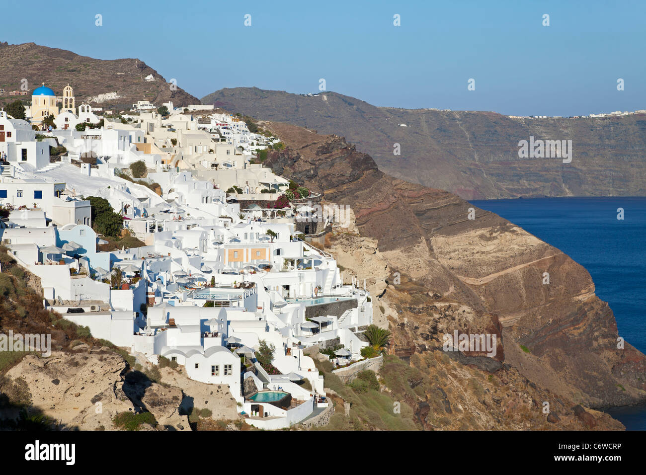 Villaggio di Oia (la), Santorini (Thira), Isole Cicladi, il Mare Egeo, in Grecia, in Europa Foto Stock